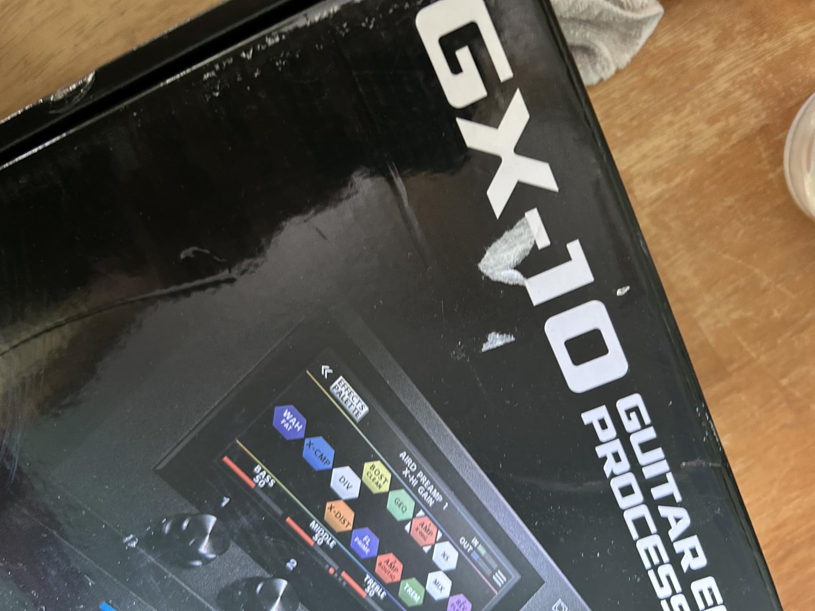 BOSS GX-10 | Compact Guitar & Bass Effects Processor | GX-100 Sound Engine | Colour Touch Display | 32 Amp Types & 170 BOSS Effects | Multi-mode Footswitches & Expression Pedal | AIRD Technology customer photo 2