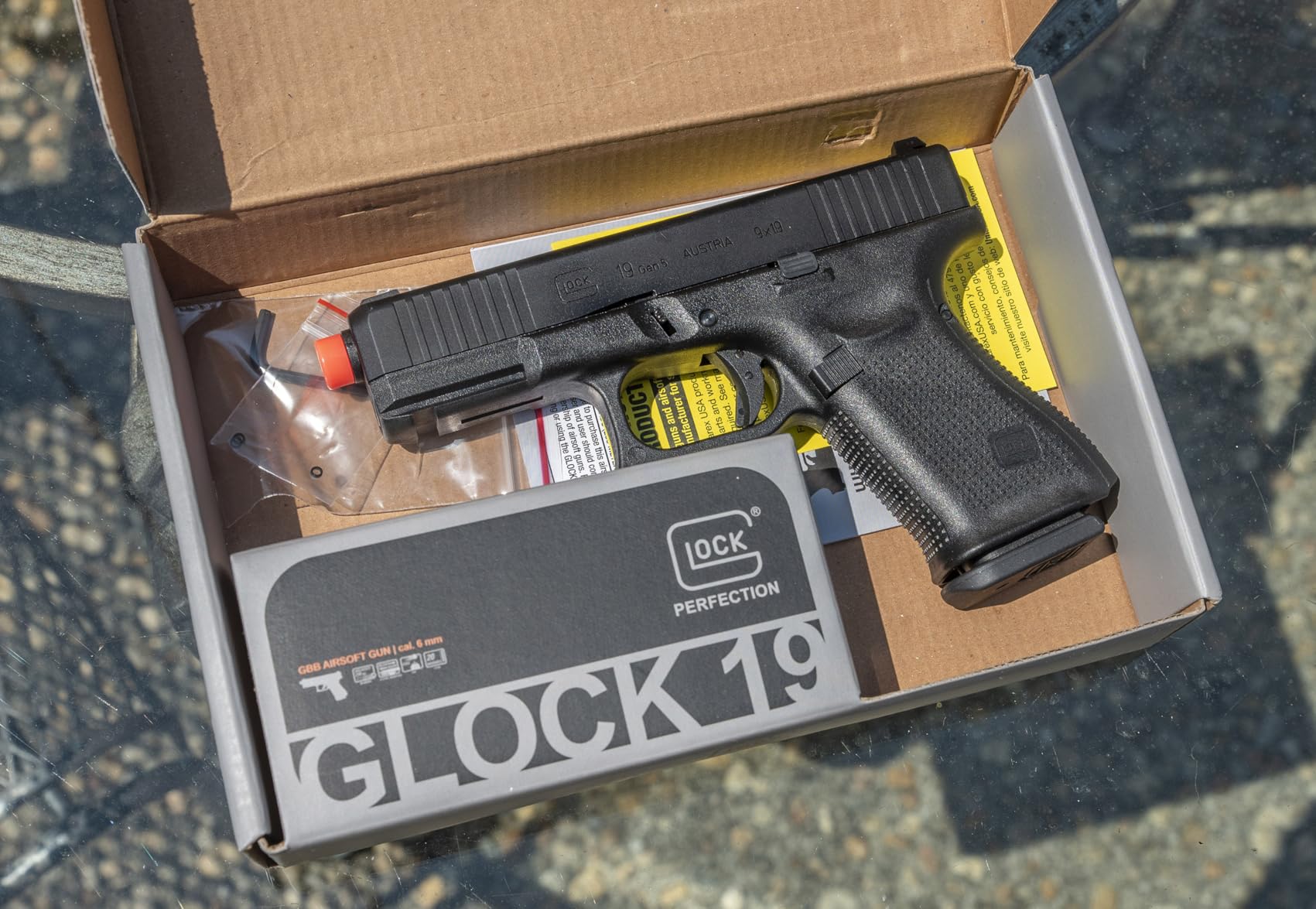 Glock 19 Gen5 GBB Blowback 6mm BB Pistol Airsoft Gun customer photo 2