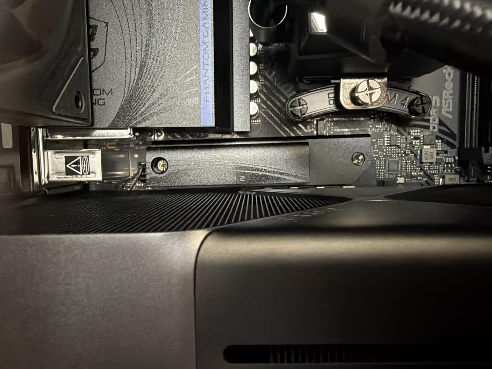 Crucial P310 2TB SSD, PCIe Gen4 NVMe M.2 2280, Up to 7,100MB/s, for Laptop, Desktop (PC), & Handheld Gaming Consoles, Includes Acronis Data Recovery Software, Solid State Drive - CT2000P310SSD801 customer photo 2