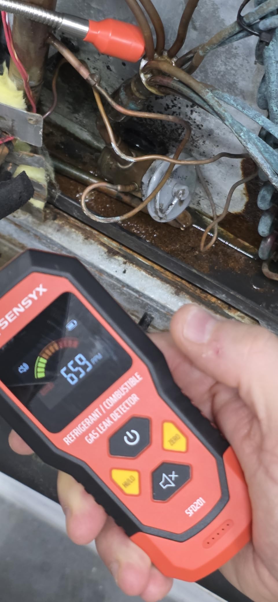 Rechargeable HVAC Refrigerant Leak Detector, Halogen Freon Sniffer, Air Conditioning Detection, Automotive Gas Finder (SFD200 Refrigerant Detector) customer photo 1