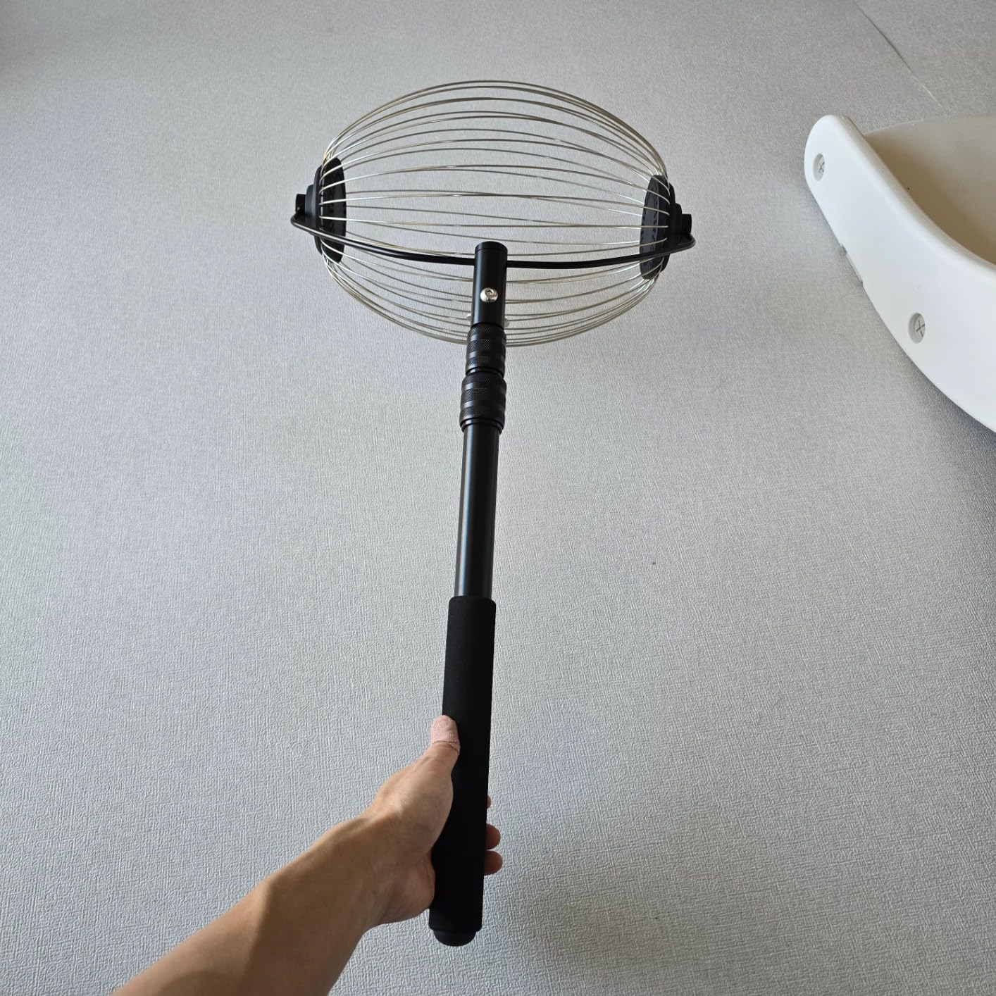 NEEWER Tennis Ball Pickleball Collector Roller, No Bending Over Quick Rolling Picker for Up to 40 Tennis Balls customer photo 1