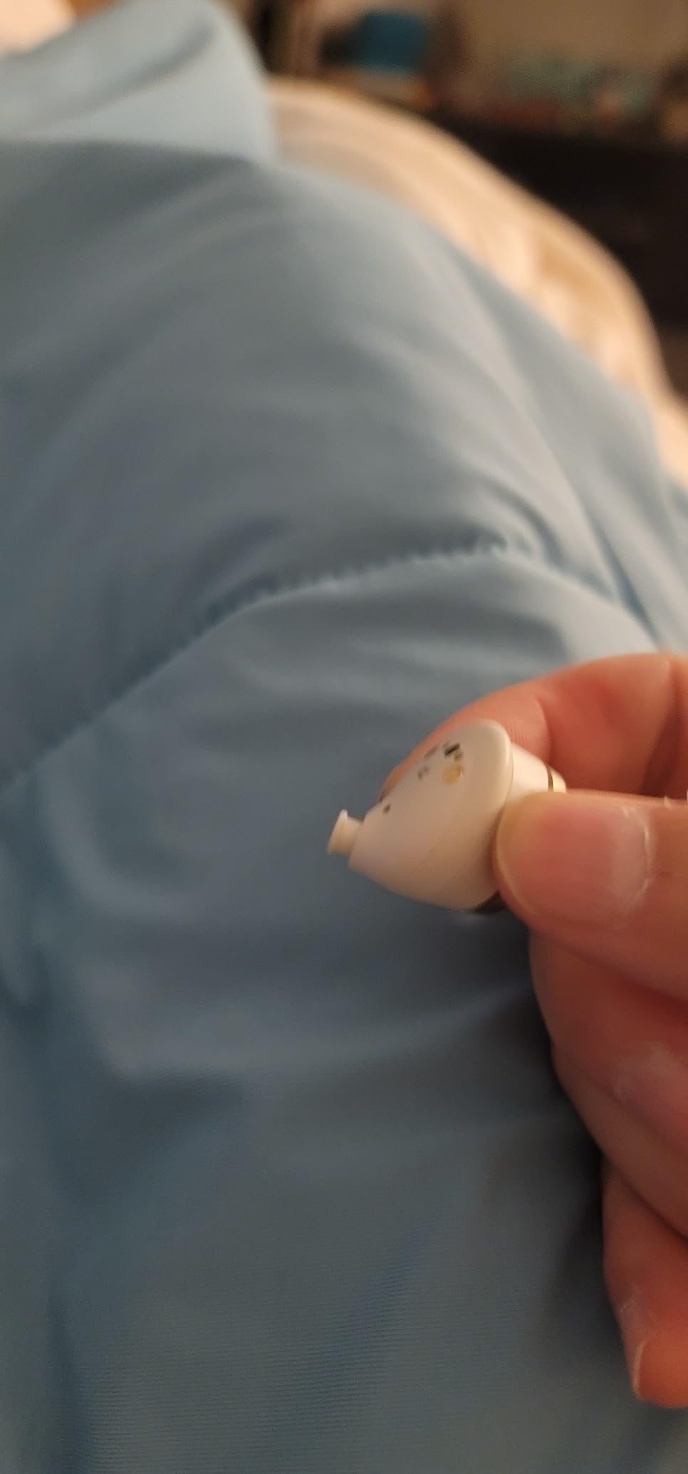 Bowers & Wilkins Pi8 Bluetooth Wireless Earbuds (Dove White), in-Ear Bluetooth Earphones with Qualcomm Chipset & aptX Lossless, Active Noise Cancelling Earbuds, 3 Built-in Mics, 15-Min Quick Charging customer photo 1