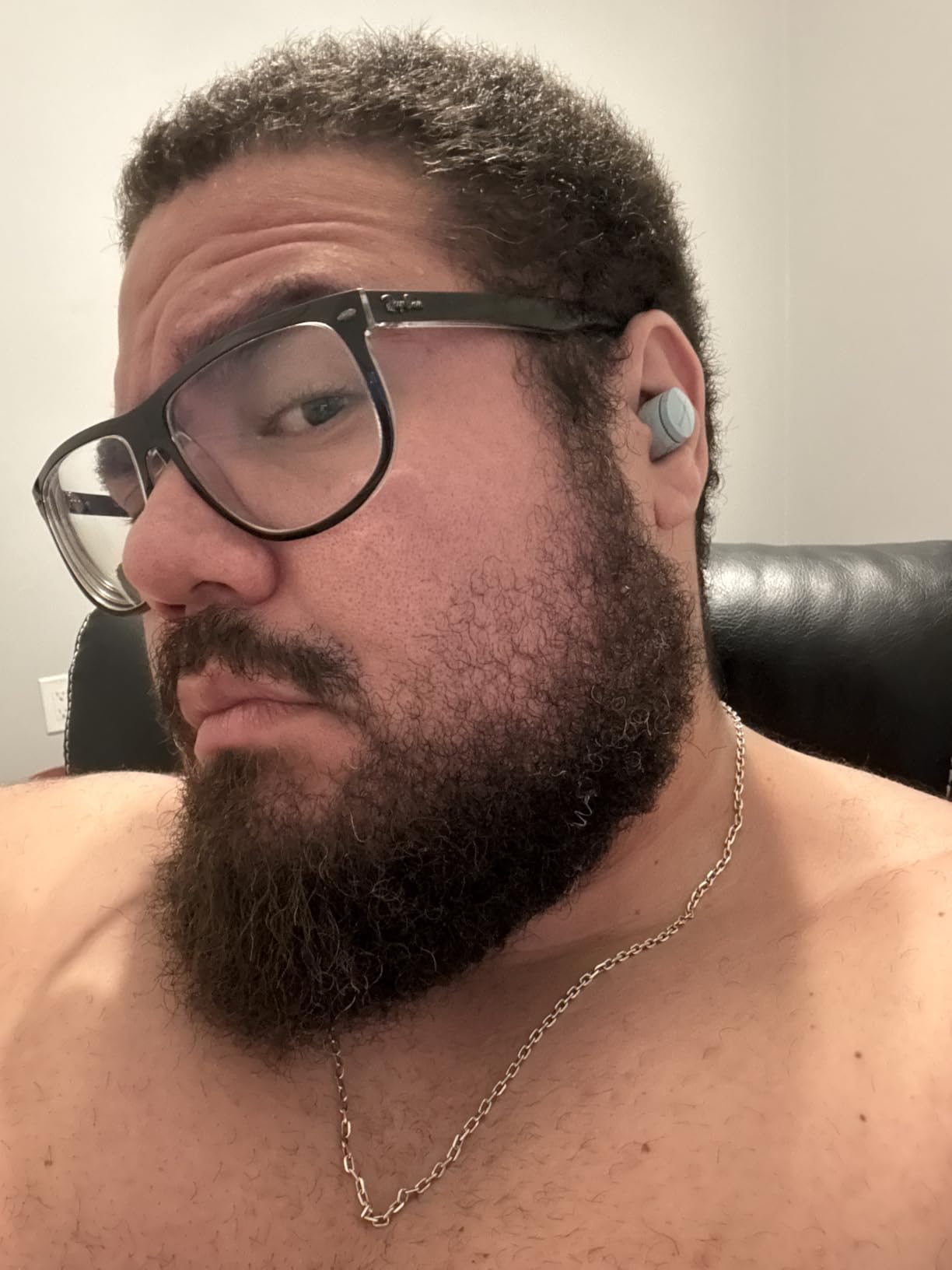 Bowers & Wilkins Pi6 Wireless Earbuds-Cloud Grey, in-Ear Wireless Bluetooth Earphones with aptX Adaptive & 12mm Drivers, Bespoke Active Noise Cancelling Earbuds, 3 Built-in Mics, 15-Min Quick Charging customer photo 1