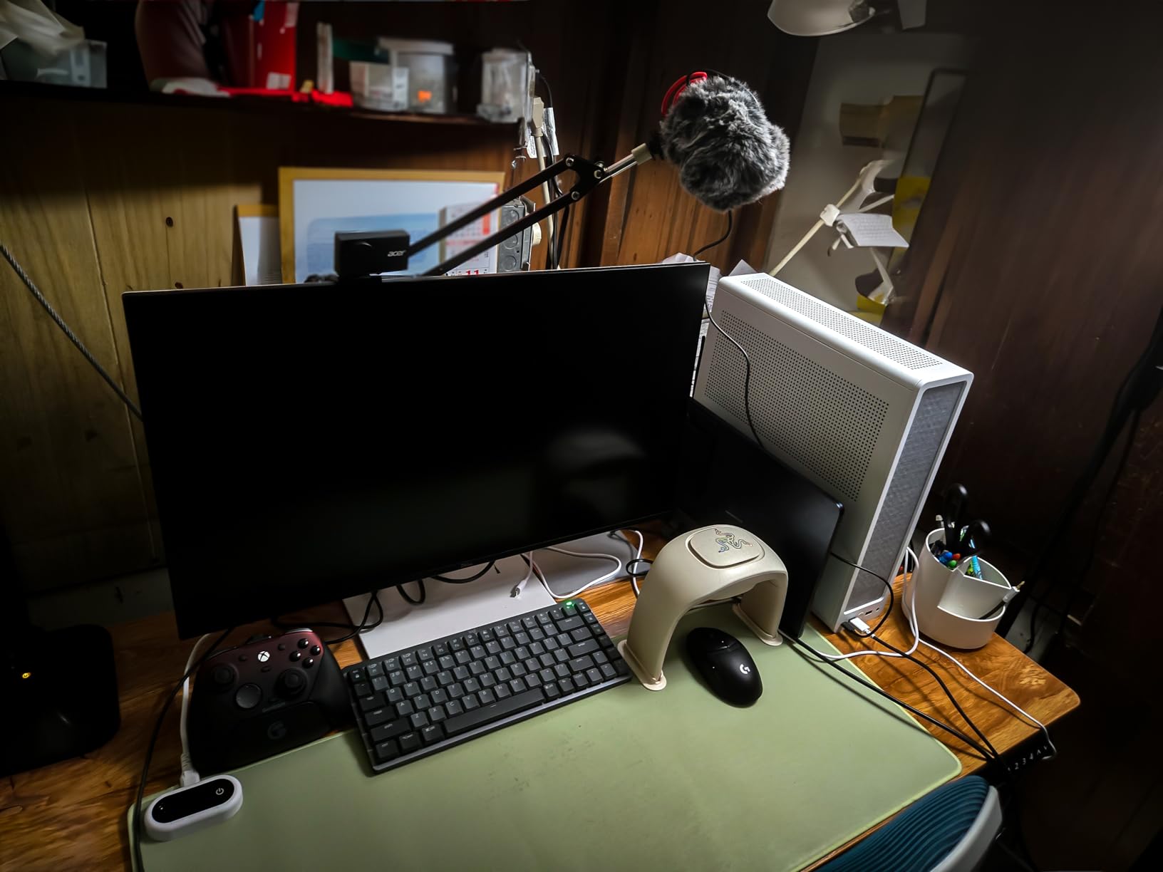 HUANUO Electric Standing Desk, Whole Piece Desktop, Adjustable Height Computer Desks, 4 Height Memory Settings, Sit Stand Up Desk for Home Office, 48