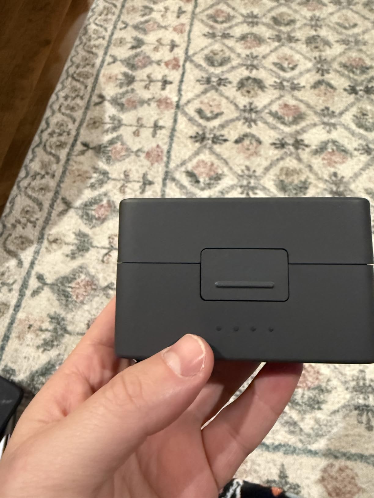 DJI Mic Mini (2 TX + 1 RX + Charging Case), Wireless Lavalier Microphone for iPhone/Camera/Android, Ultralight, Detail-Rich Audio, 48h Use, Noise Cancelling, Automatic Limiting, Vlog, Streaming customer photo 2