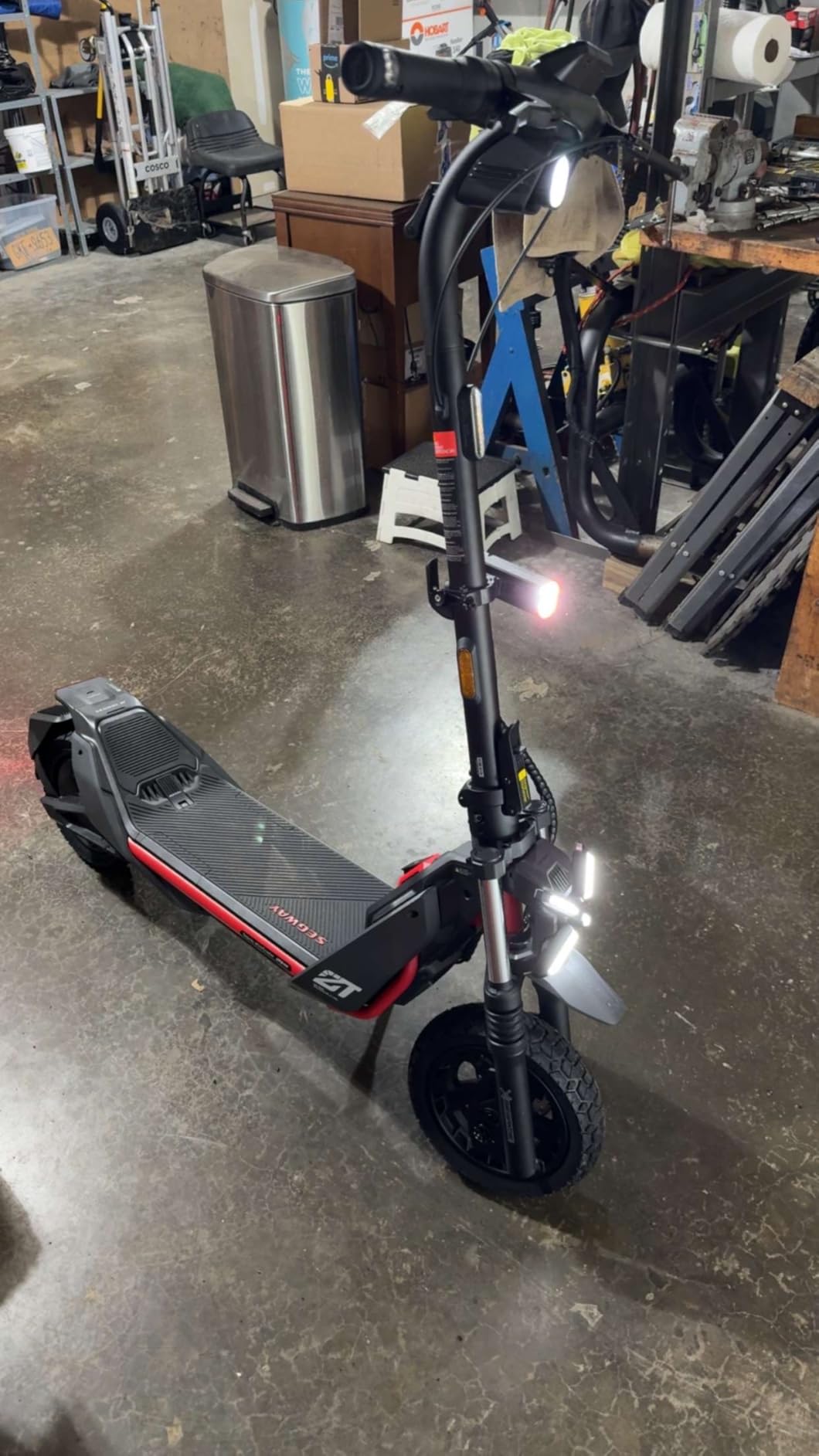 Segway ZT3 Pro Electric Scooter, Up to 24.9 MPH, 43.5-Mile Range, Dual Suspension, Flash Charge, 1600W Peak Motor, Off-Road Scooter for Adults UL Certified (UL2272/2271) customer photo 2