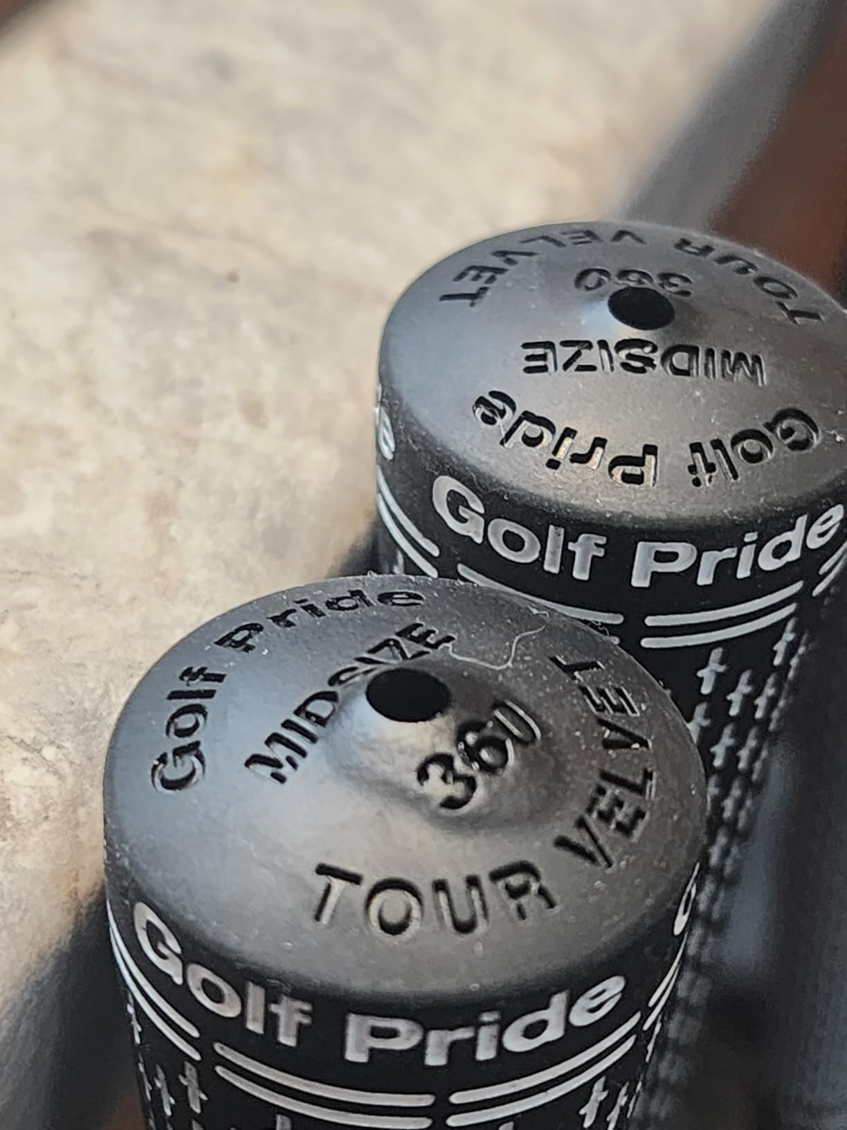Golf Pride Tour Velvet 360 Golf Grip - Durable, Comfortable Grip Set for Clubs - Features Non-Slip Technology & a Softer Feel - White customer photo 1