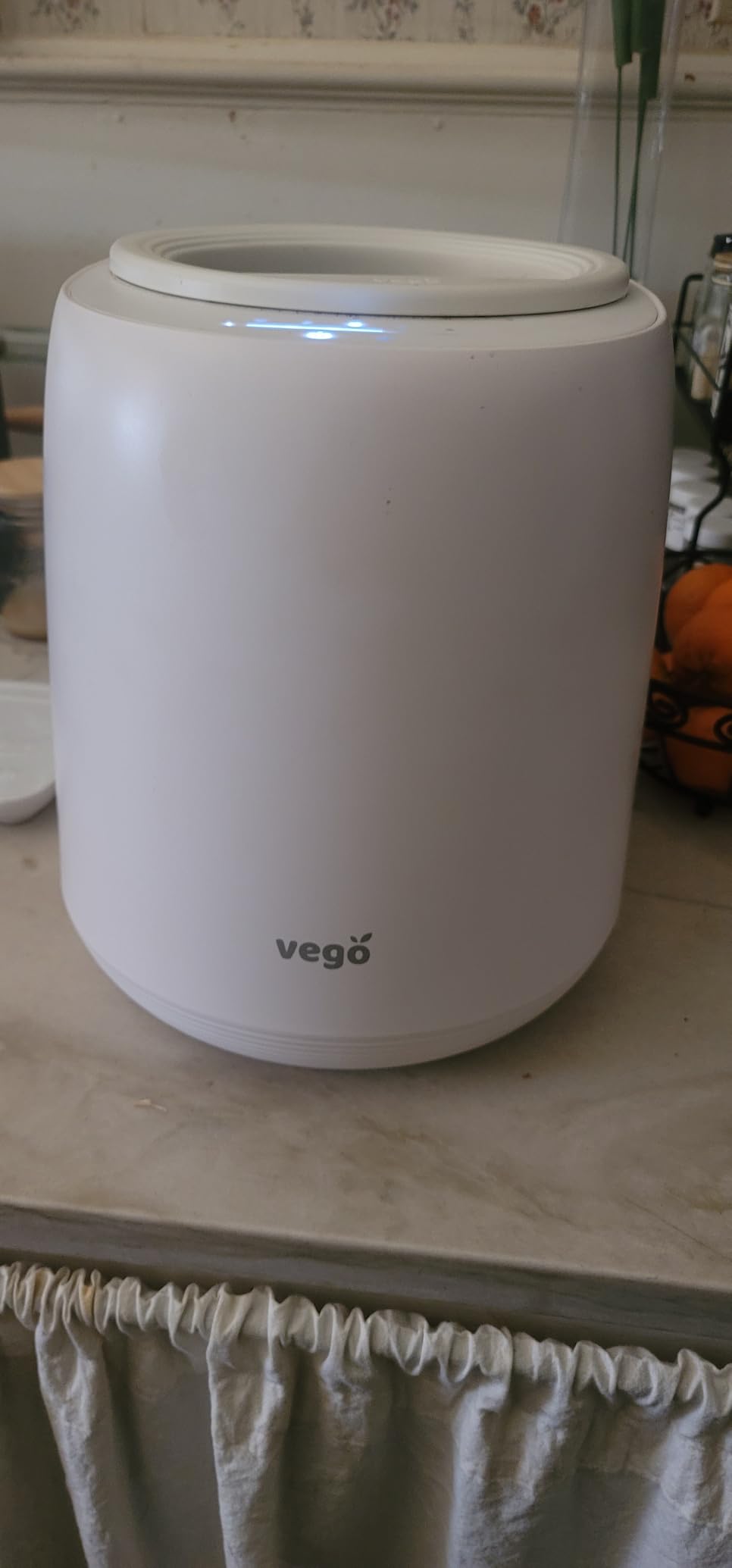 Vego Kitchen Composter, 4L Electric Composter Countertop 5 Modes Weight-Based Smart Compost Bin with App Odorless Auto-Cleaning Food Waste Compost Machine Indoor, White customer photo 2