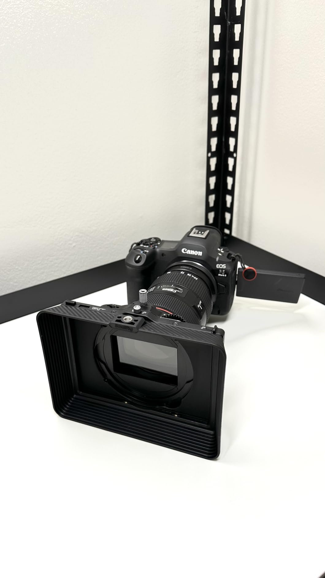 SmallRig Matte Box with Adjustable Clamp from 67mm - 82mm, with Lens Hood, Top Flag, CPL 1 & 2 Filters, for DSLR Mirrorless Cameras - 4411 customer photo 2