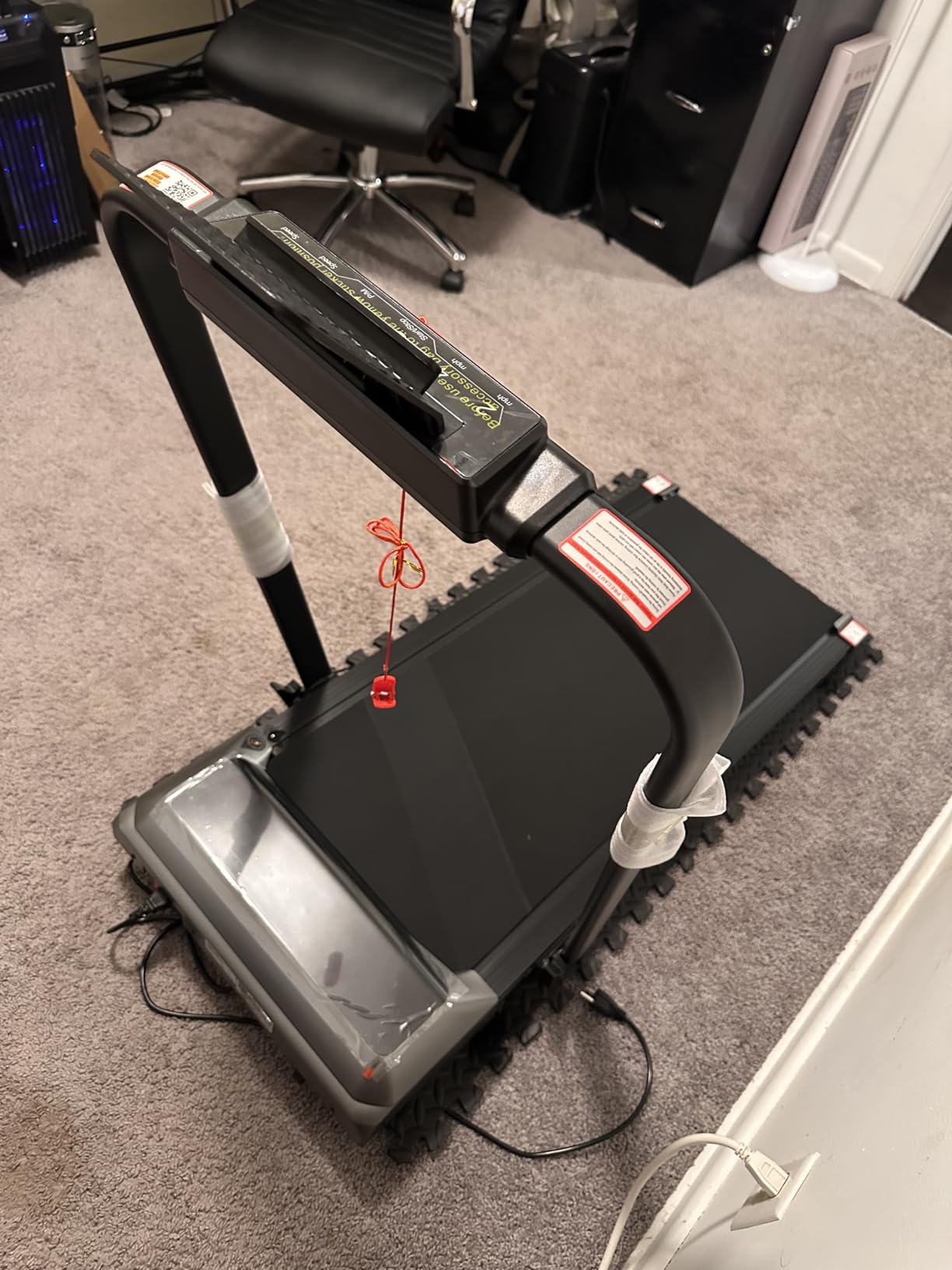 Walking Pad Treadmill with Incline, 2 in 1 Foldable Treadmills for Home Small Office with App, Remote Control and LED Display customer photo 1