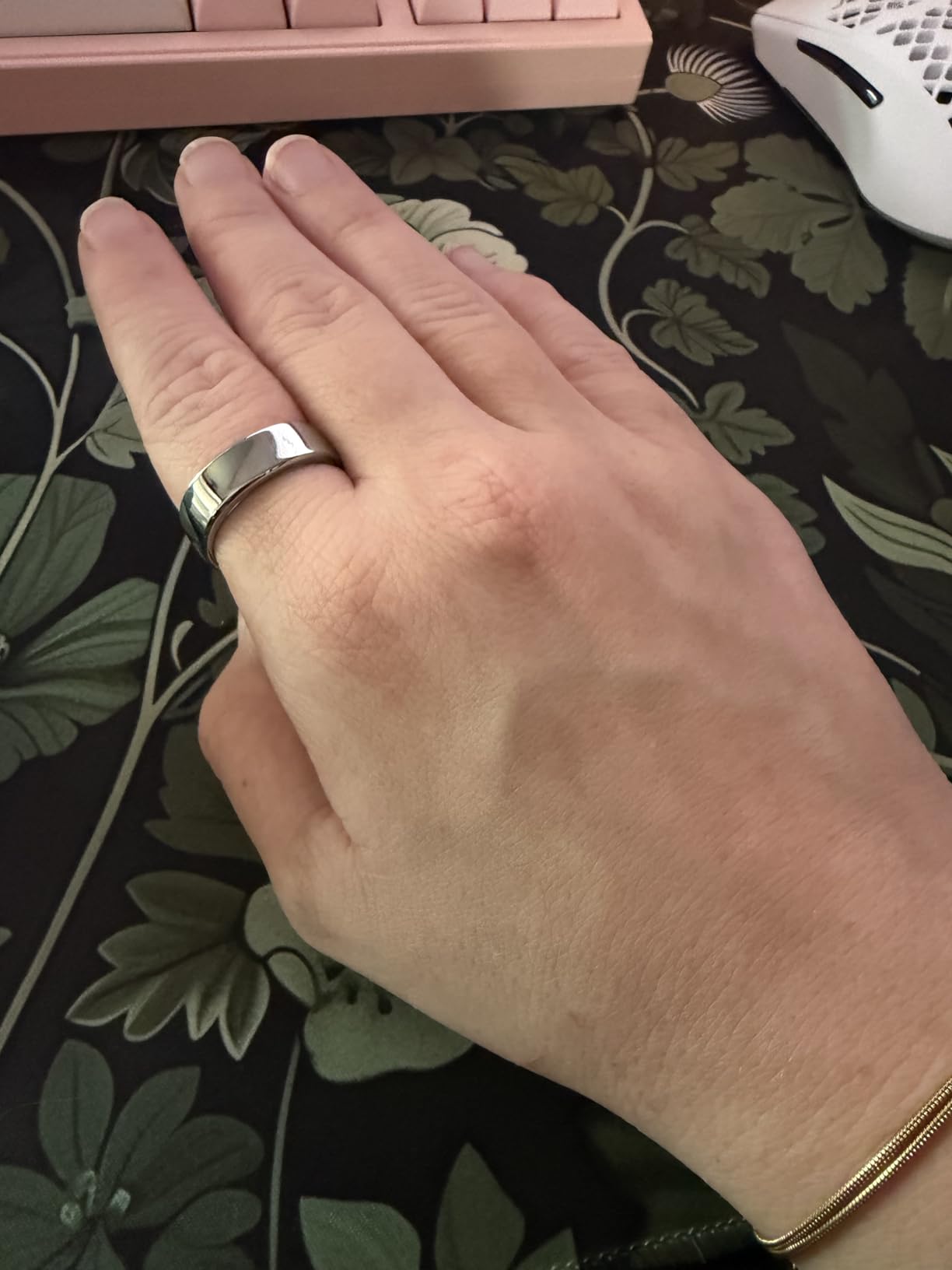 RingConn Gen 2, World's First Smart Ring with Sleep Apnea Monitoring, No APP Subscription, 12-Day Battery Life, Stress/Heart Rate/Women's Health Tracker, Android & iOS Compatible (Black, Size 10) customer photo 2