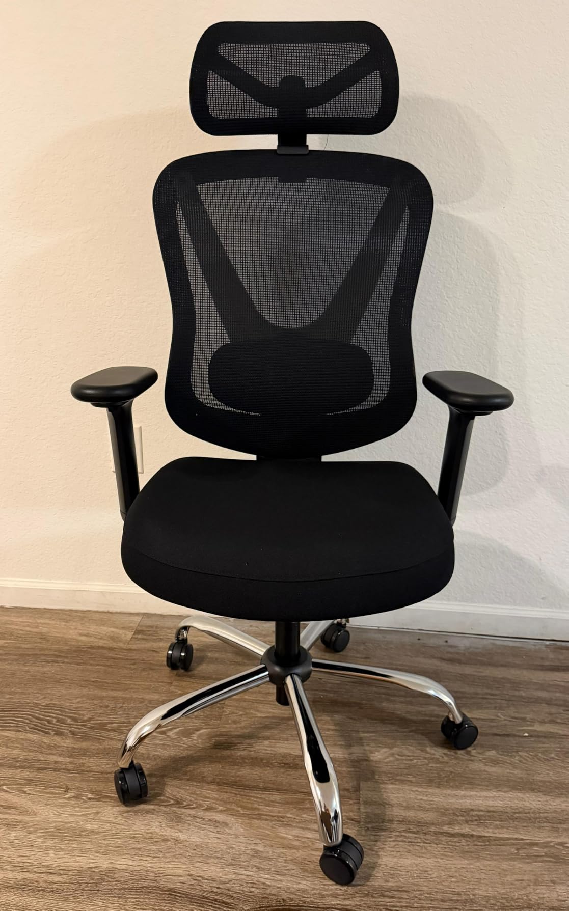 Ergonomic Mesh Office Chair - 3D Adjustable Lumbar Support & 3D Armrests, V-Shaped Back, Adjustable Desk Chair for Office & Home, Black customer photo 2