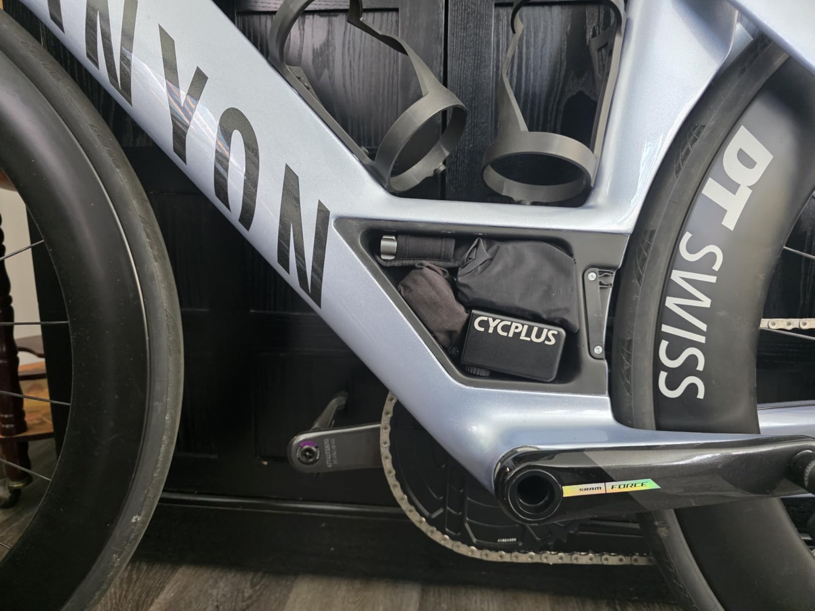 CYCPLUS AS2 PRO Tiny Bicycle Pump with Gauge, Max 120 PSI Electric Mini Pump, Auto Stop, with Presta and Schrader Valve for E-Bike, MTB, and Road Bike (2025 Updated Version) customer photo 1