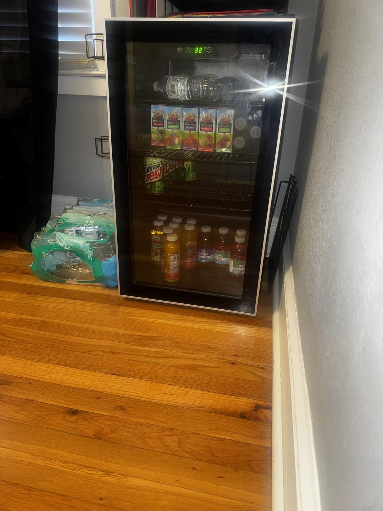 Wine Cooler 37 Bottle Freestanding Fridge with Stainless Steel Reversible Glass Door, 145 Can Beverage Refrigerator Quiet Compressor for Home Kitchen Bar, 4.5 Cu.ft Silver customer photo 1