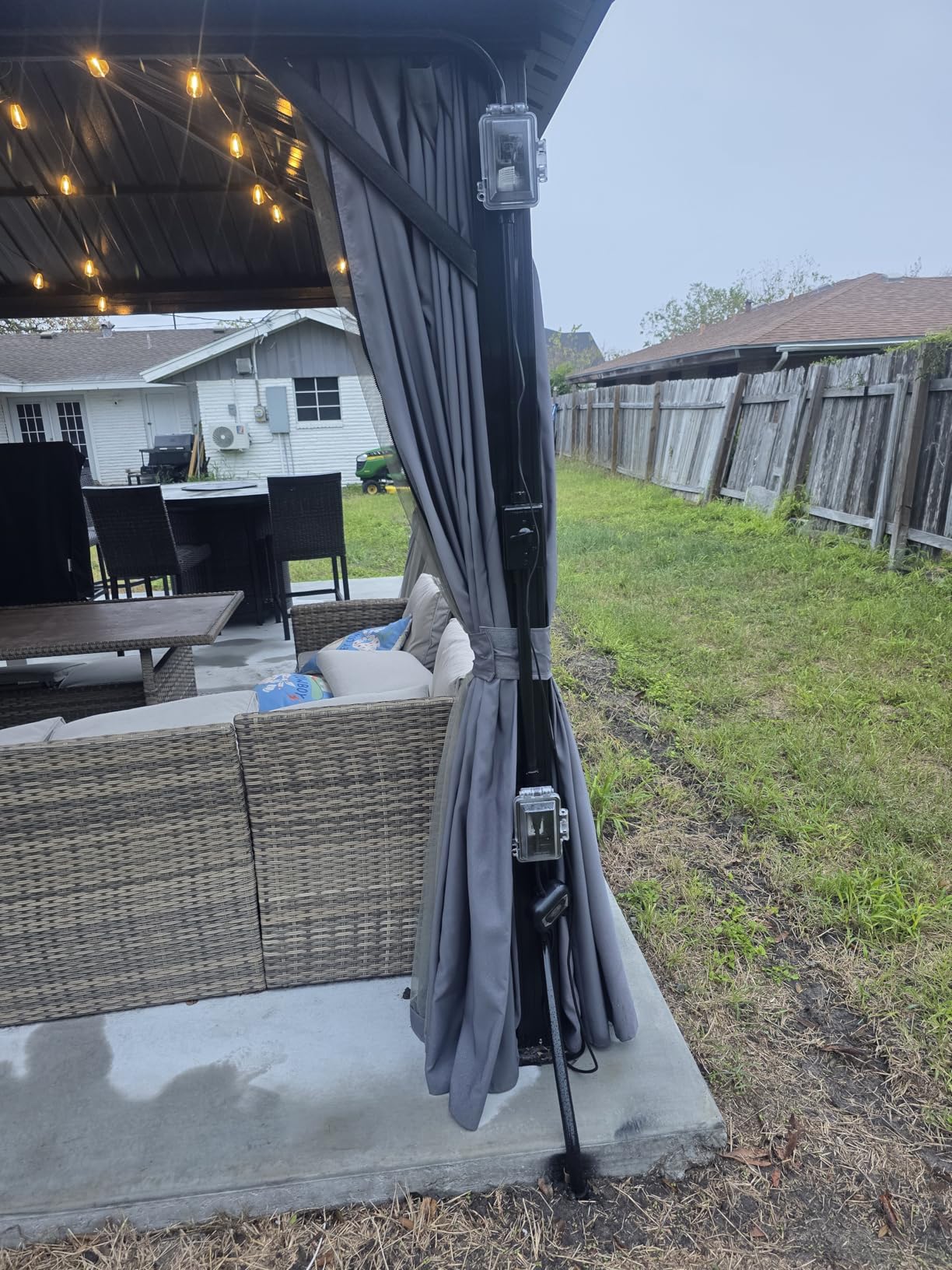 EIGHTREE Outdoor Smart Plug Waterproof IP44, Smart Outlet Plug with 2 Independently Controlled Outlets, Compatible with Alexa and Google Assistant, Voice & Remote Control, Timer&Schedule, 2.4GHz Only customer photo 1