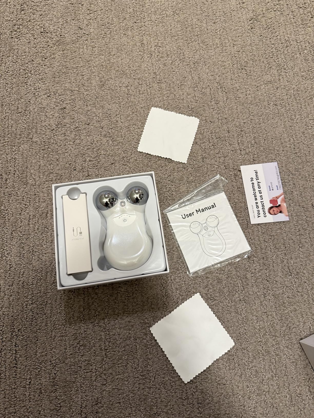 Microcurrent Facial Device, Latest Red Light Technology, Enhances The Ability to Lift The Face and Tighten The Skin, Facial Wrinkle Equipment, Smart Photon Micro-Current Device, Model: EP-300 customer photo 1