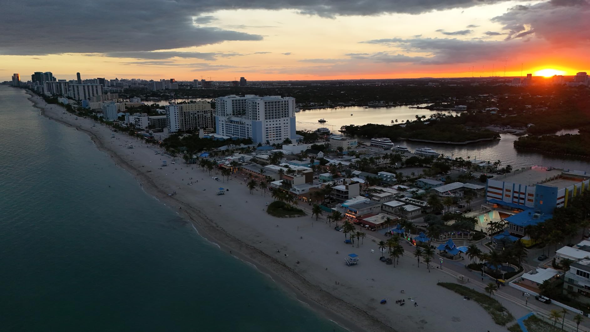 DJI Flip Fly More Combo With RC 2 Screen Remote Controller, Drone With 4K UHD Camera for Adults, Palm Takeoff, Auto Return, Intelligent Flight, 3 Batteries for 93-Min Flight Time customer photo 2