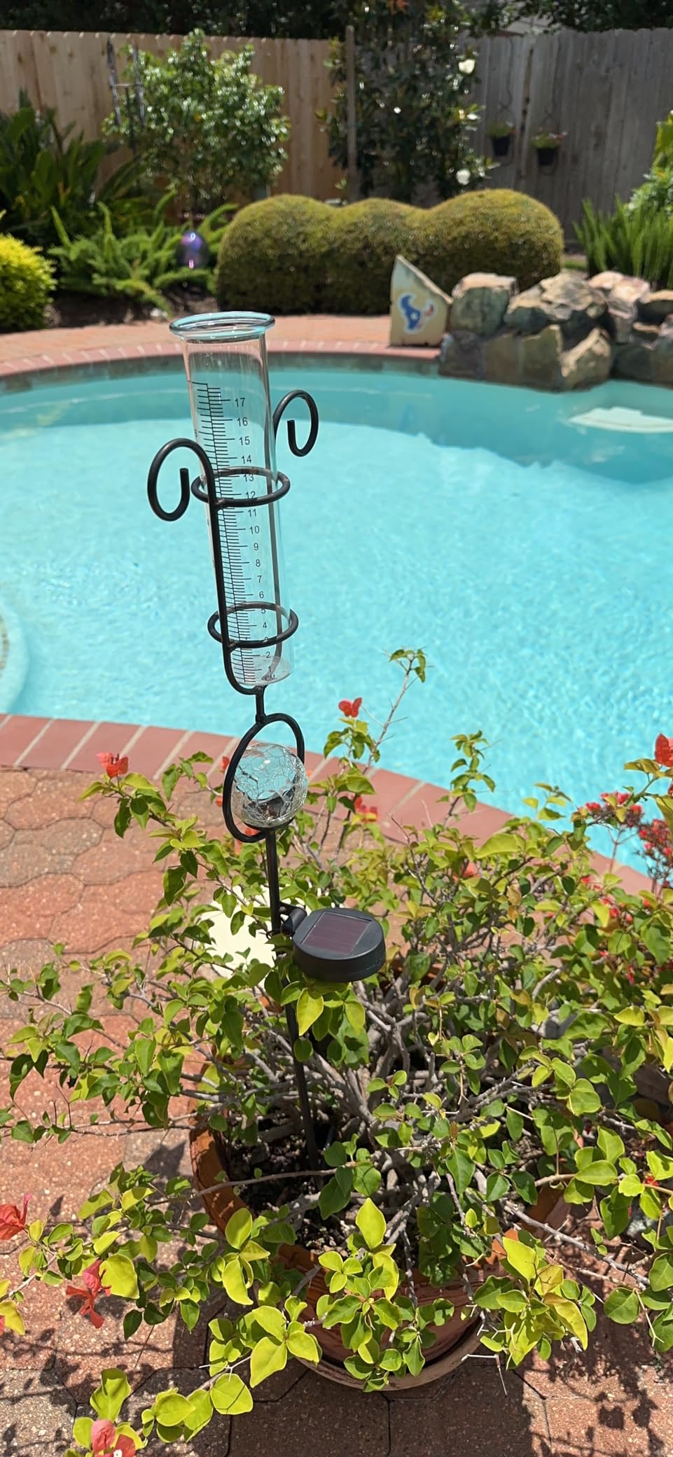 BIUWING Wireless Rain Gauge Outdoor, Self-Emptying Digital Rain Gauges Outdoors Best Rated, Electronic Rain Measure Gauge, Freeze Proof Rain Gauge with Thermometer, Remote Rain Meter for Garden customer photo 1