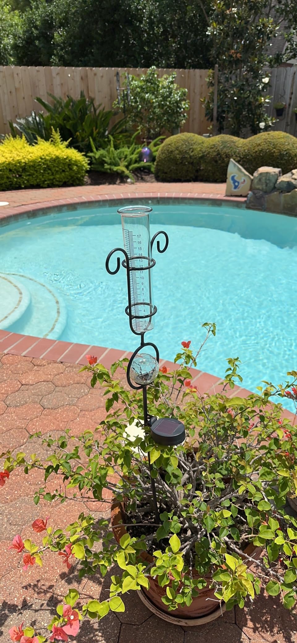 BIUWING Wireless Rain Gauge Outdoor, Self-Emptying Digital Rain Gauges Outdoors Best Rated, Electronic Rain Measure Gauge, Freeze Proof Rain Gauge with Thermometer, Remote Rain Meter for Garden customer photo 2