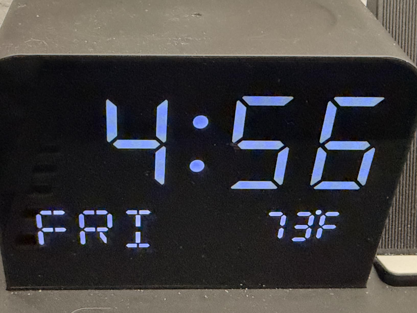 acer 7-in-1 Wireless Charging Station: Charger Stand for Multiple Devices for Apple - iPhone 16 15 14 13 12 Pro Max Apple Watch Airpods, Wireless Charger iPhone Charging Station with Bluetooth TimeSyn customer photo 2