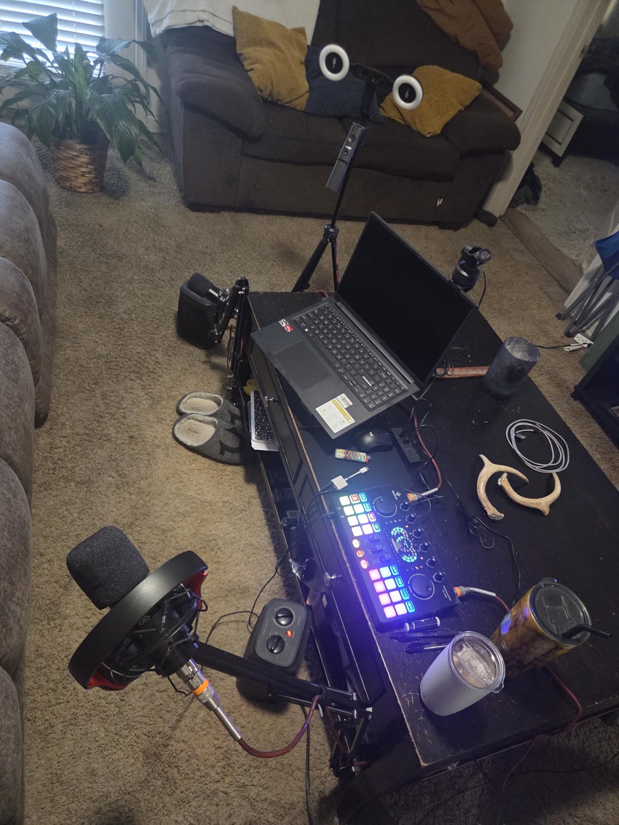 Podcast Equipment Bundle for 2, Audio Interface DJ Mixer with 48V XLR Condenser Microphone, RGB,Voice Change, for Streaming, Podcast Recording,Tiktok,PC, Smartphone COMMANDER M100 3rd customer photo 1