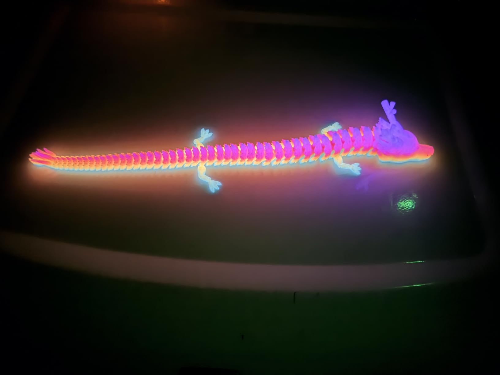 AMOLEN 95A TPU 3D Printer Filament, 1.75mm Glow in The Dark Green, Soft TPU Flexible 3D Printing Filament, High Hardness & Resilience, Best with UV Lamps, 1kg Spool(2.2lbs), Fit Most 3D Printers customer photo 1