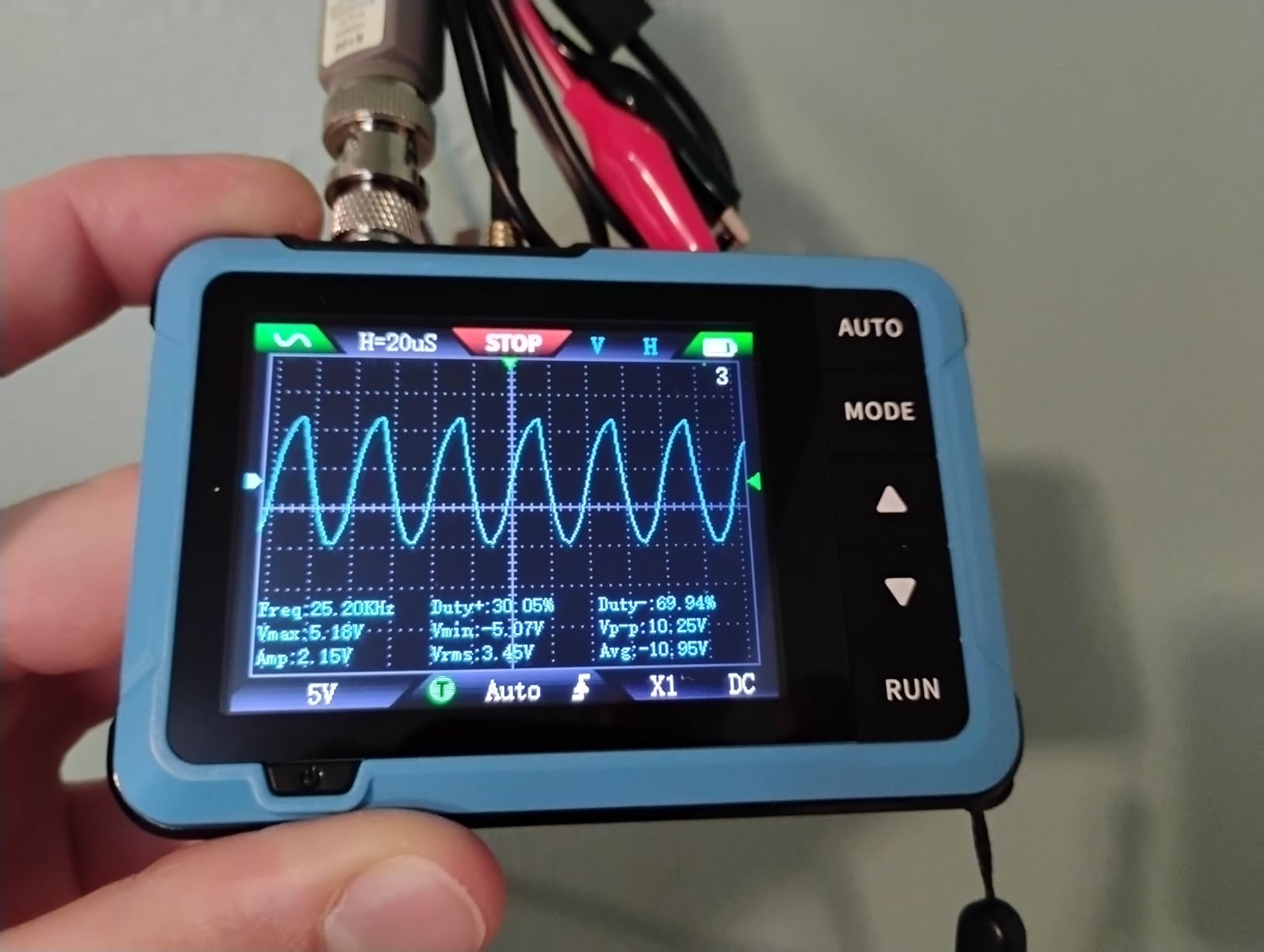 FNIRSI DSO-510 Handheld Oscilloscope/DDS Signal Generator 2 in 1, Digital Portable Automotive Oscilloscope 2.8 inch TFT, 10MHz Bandwidth, 48MS/s Sampling Rate, Trigger Function Auto/Nomal/Single customer photo 2