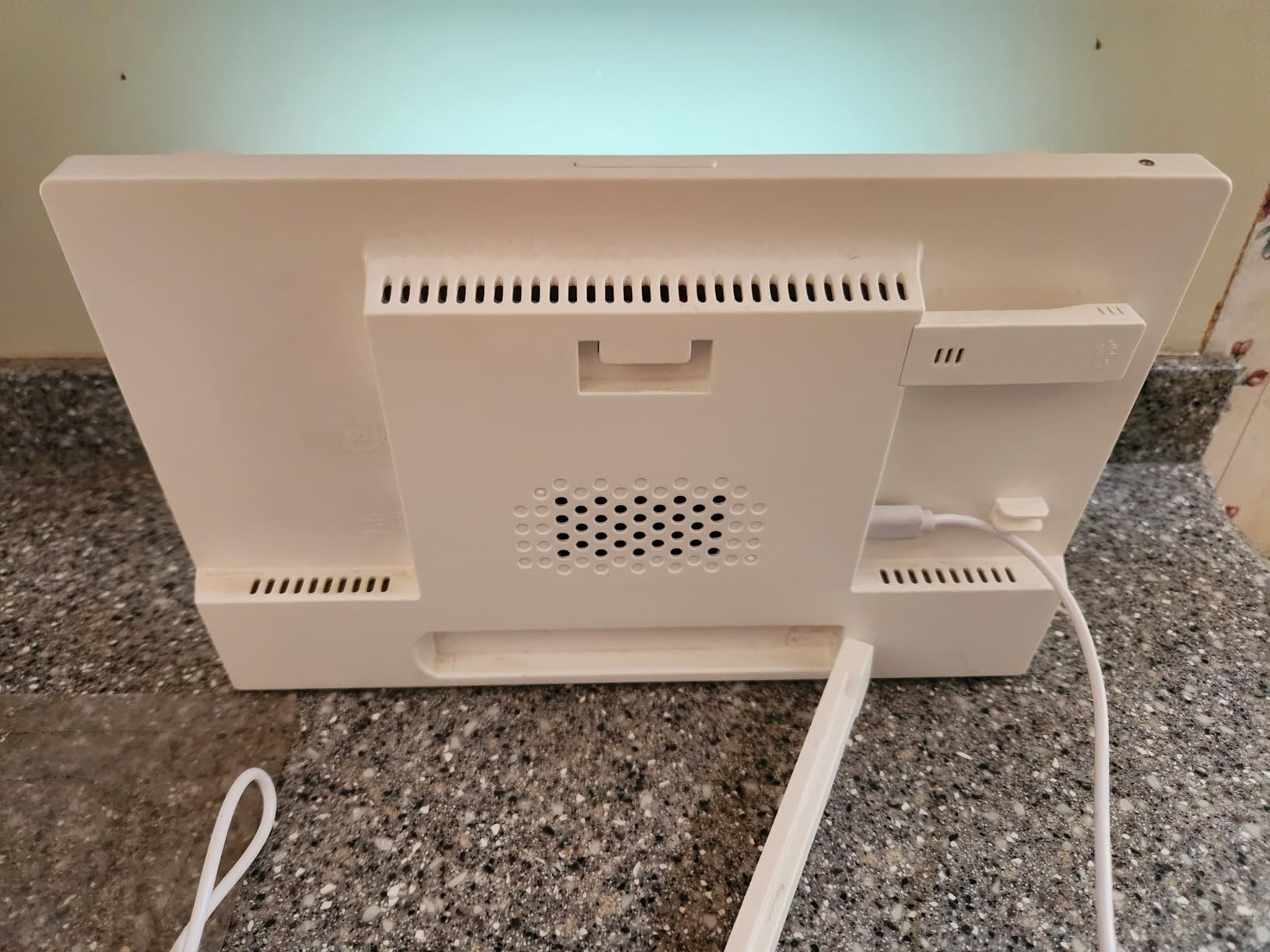 Raynic Digital Clock, Large Display Calendar Clock with 12 Themes, 20 Alarms, 20 Reminders, Auto Dimming, 12/24 Hours, Indoor Temperature, Humidity for Seniors, Desk customer photo 2