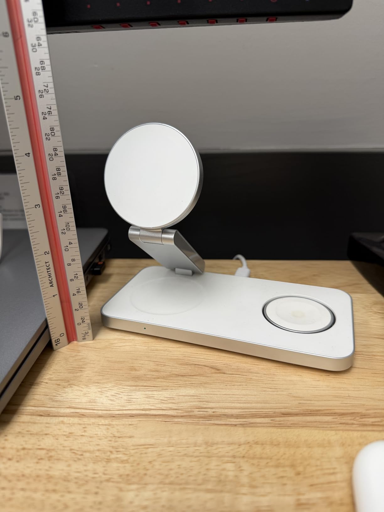 Foldable 3 in 1 Wireless Charging Station for Apple Magsafe Charger Stand,Fast Magnetic Wireless Charger Station for iPhone 17 Air 16 15 14 13 12 Series,Airpods Pro,Apple Watch Ultra (Pure Black) customer photo 1