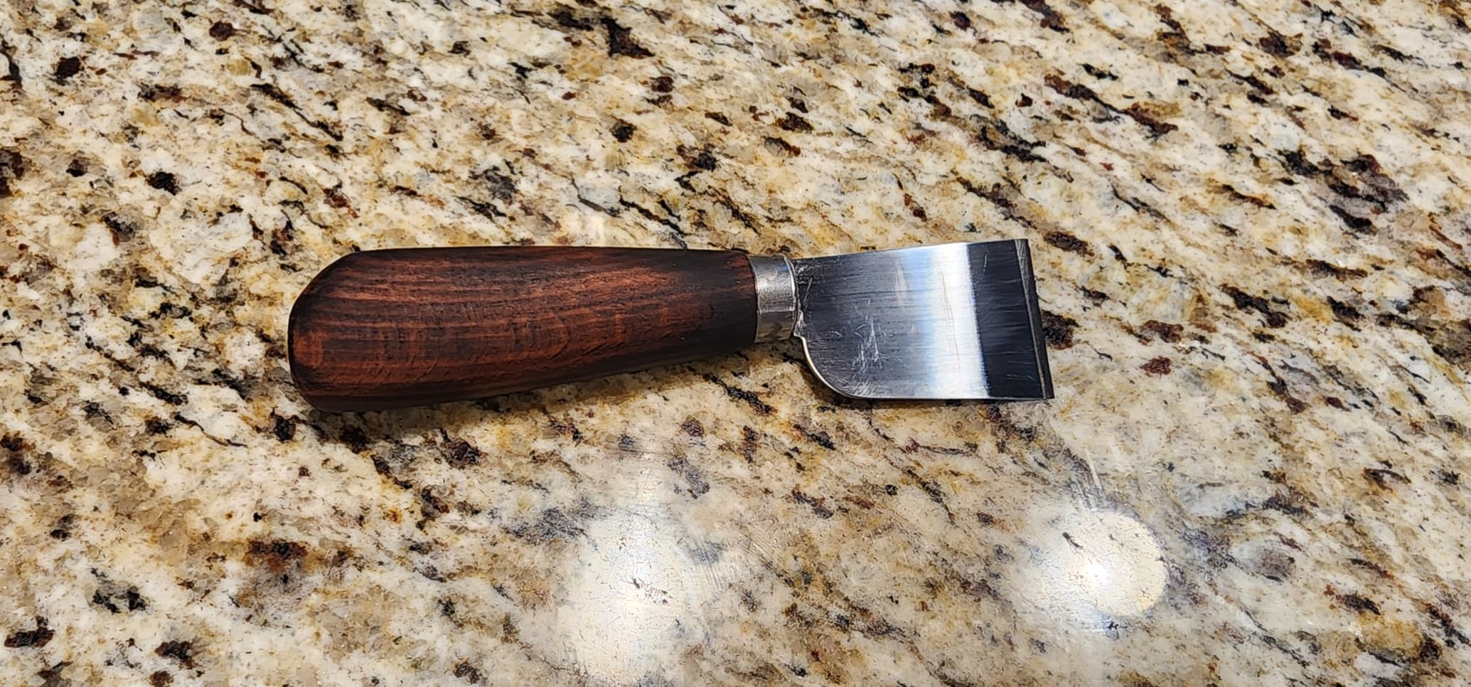 Leather Edge Skiving Beveler Tool 5 Set,French Beveler,Wide Mouth Leathercraft Edge Skiving Beveler Leather Trimmer with Wooden Handle Five Sizes(0.8mm,1mm,1.2mm,1.4mm and 1.6mm) customer photo 2