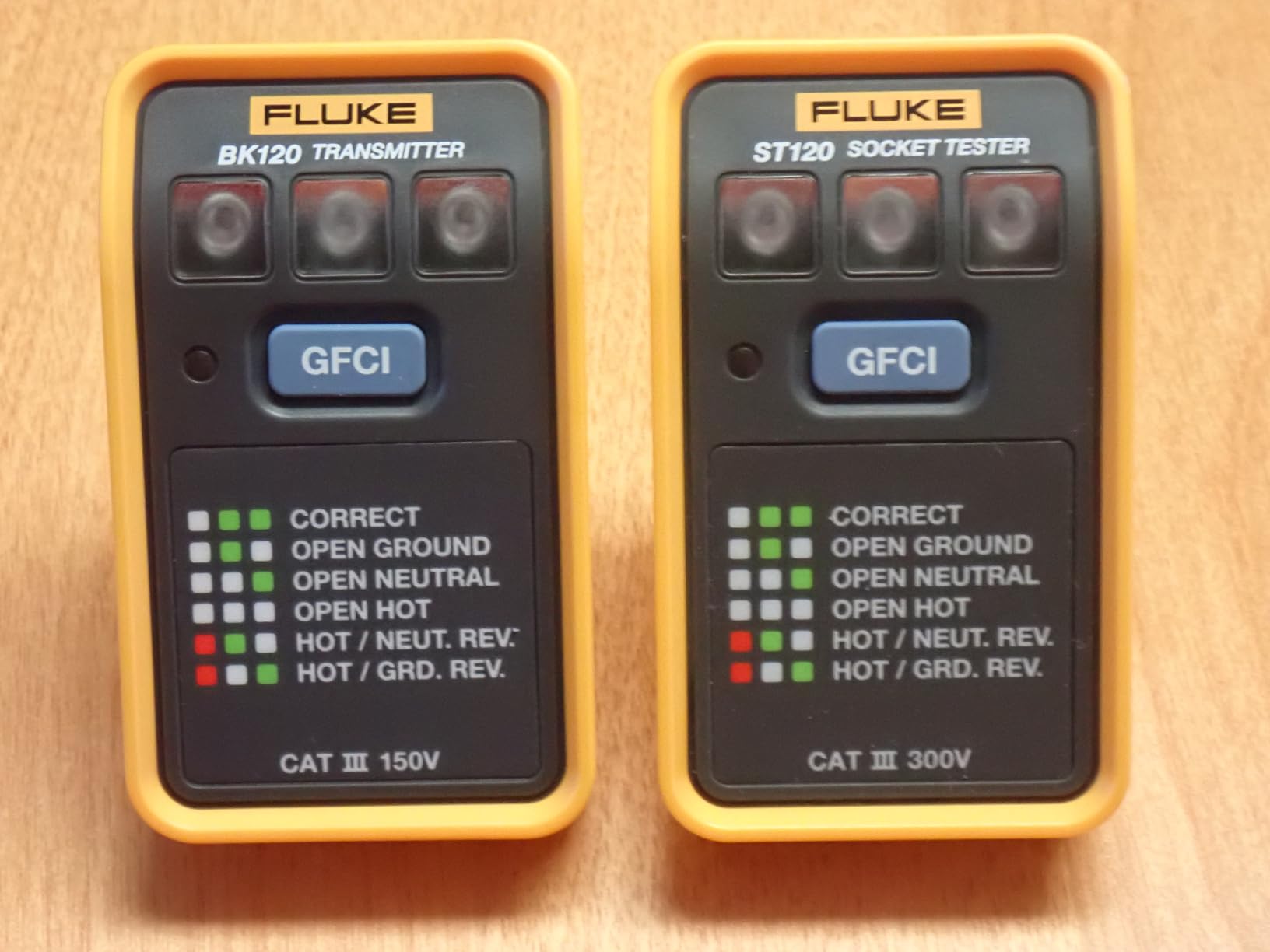 Fluke BK120 SmartTrace Breaker Finder and Socket Tester customer photo 2