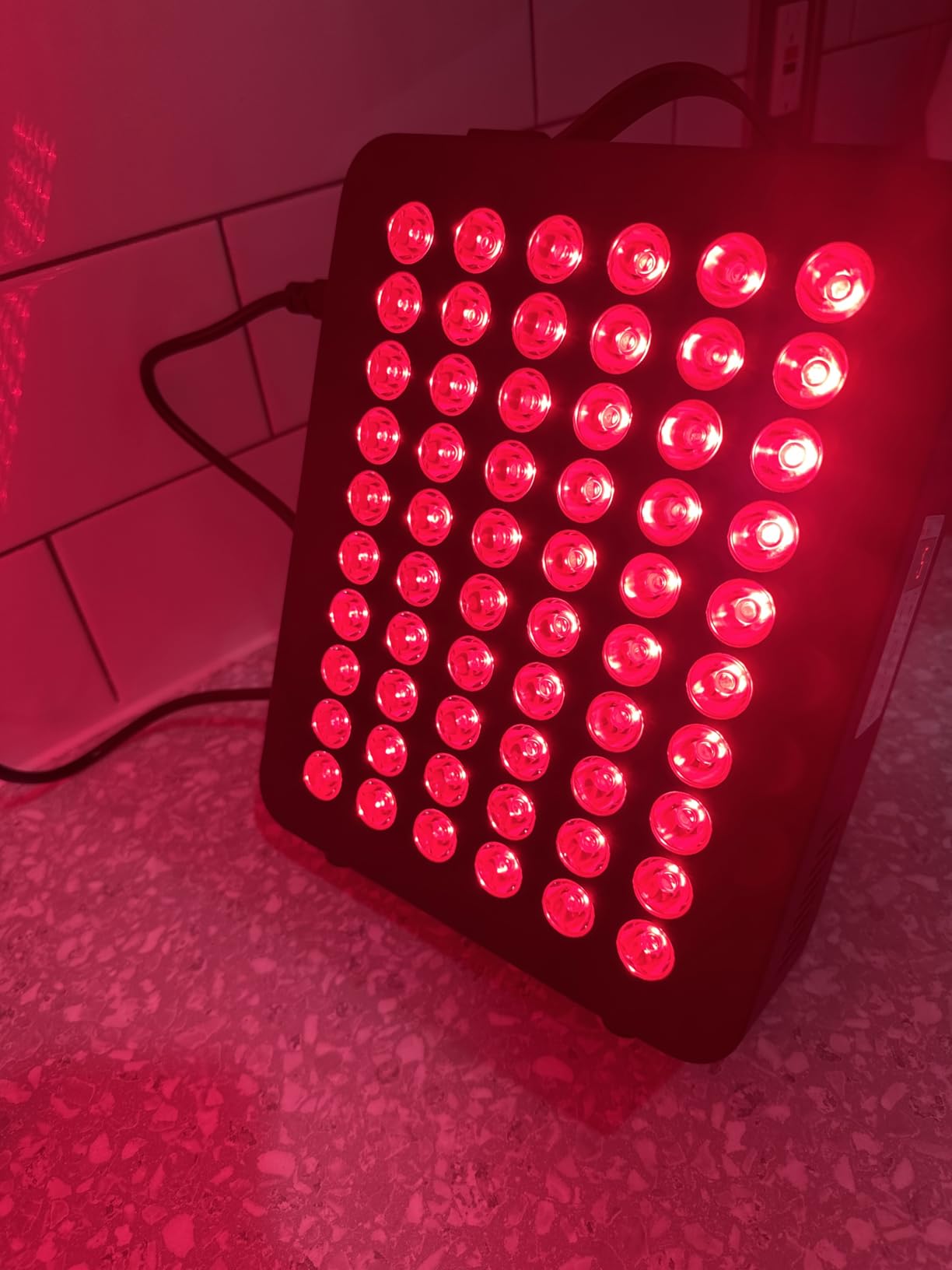 Red Light Therapy for Body, 660nm 850nm Near Infrared Light Therapy Panel, 60 Dual Chip LED Device with 300W of Power, Ideal for Body, Face, Improve Sleep, Skin Health customer photo 2