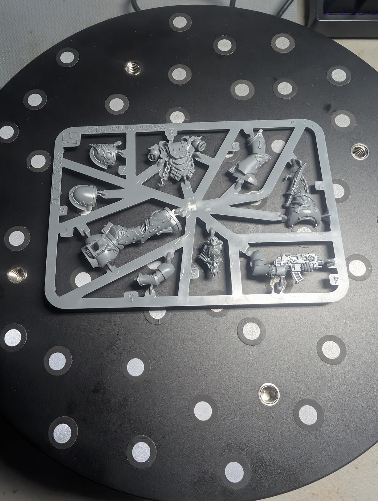 Revopoint MetroX 3D Scanner for 3D Printing, Handheld 3D Printer Scanner Blue Laser Scan, Metrology-Grade Precision 0.01mm for Metal Dark Object, Up to 60fps Speed, Support Windows macOS, Advanced customer photo 2