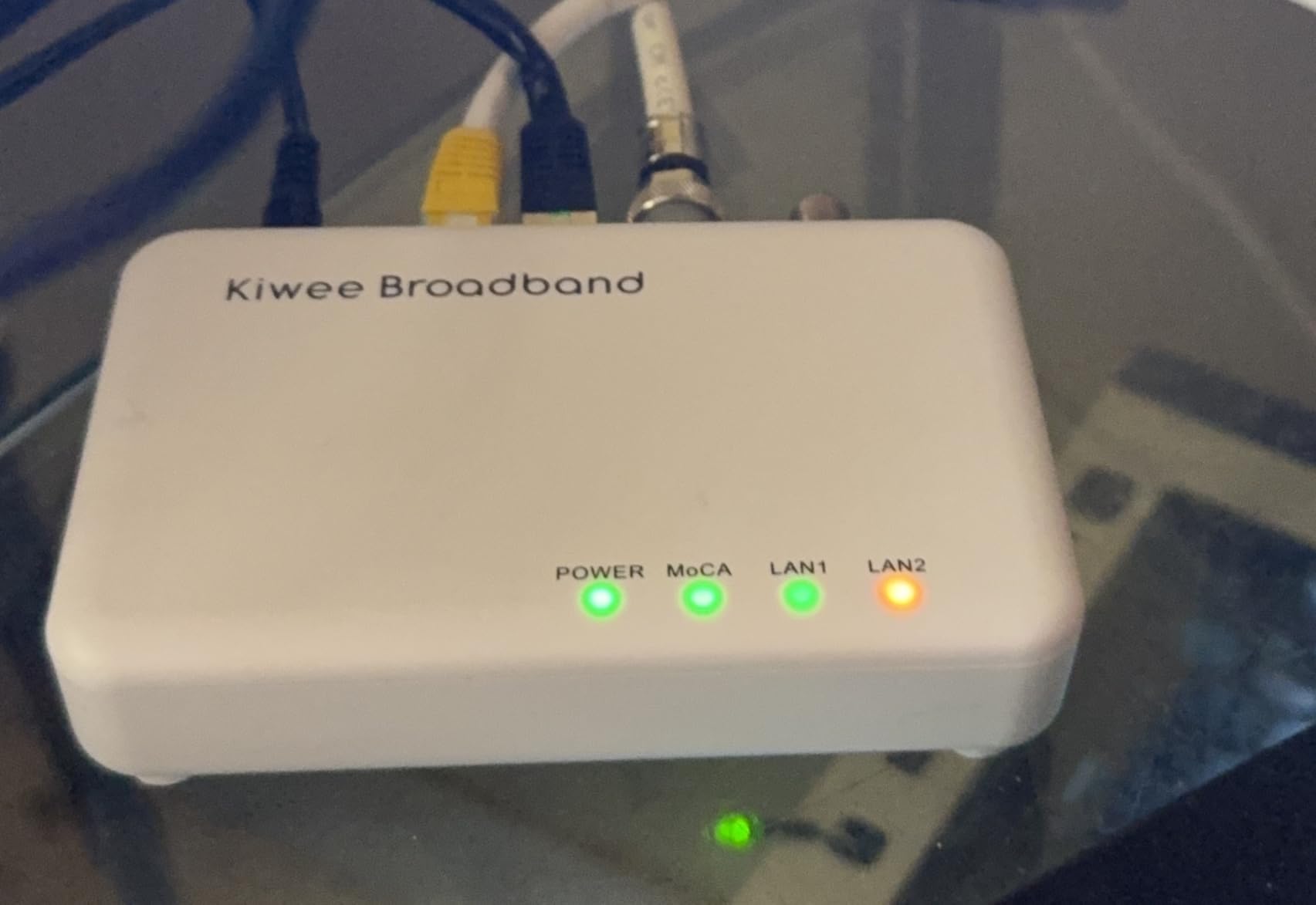 Kiwee Broadband MoCA 2.5 Adapter with Dual 2.5GbE Ports (2-Pack) | High-Speed Ethernet Over Coaxial | 2.5Gbps Wired LAN for Streaming, Gaming, Mesh WiFi | Includes Coax & Ethernet Cables | KB-M3-02 customer photo 1