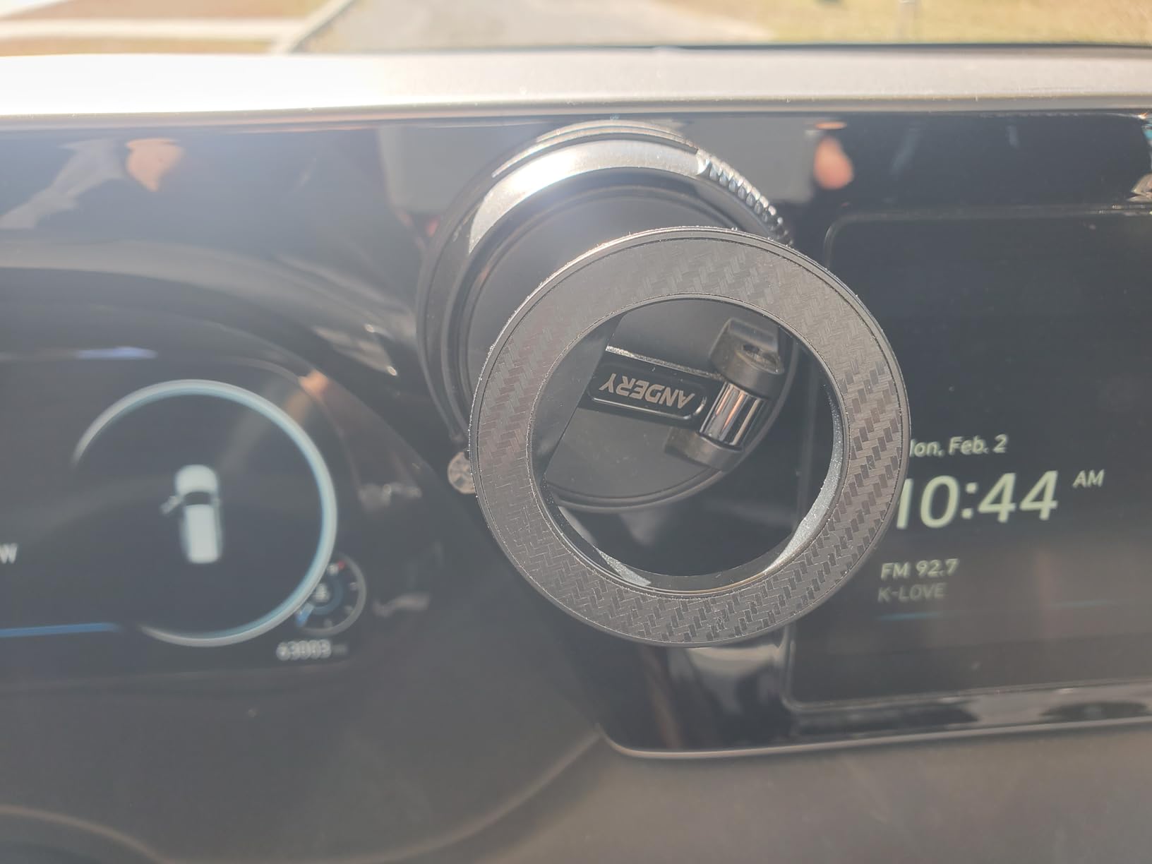 ANDERY Car Phone Holder for Magsafe [78+LBS Strongest Suction & 2400gf Strongest Magnetic] 360° Adjustable Car Phone Mount, Phone Holders for Your Car for iPhone 17-12 Pro Max Air Plus (Carbon Fiber) customer photo 1