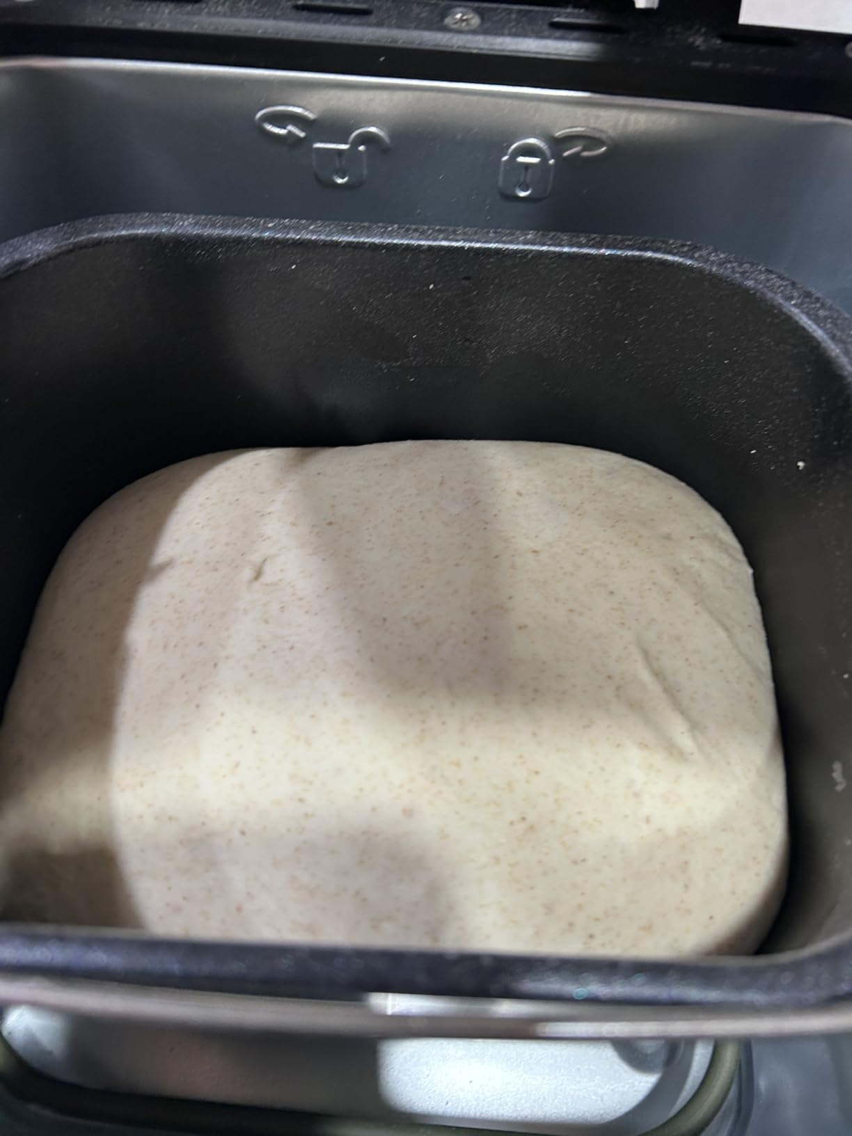 2LB Bread Maker Machine, OSIPOTO 17 in 1 Automatic Stainless Steel Bread Machine, Non-stick, Beginner-Friendly Controls, 15 Hour Timer, Easy to Clean Low Noise, High Success Rate for Homemade Bread customer photo 2