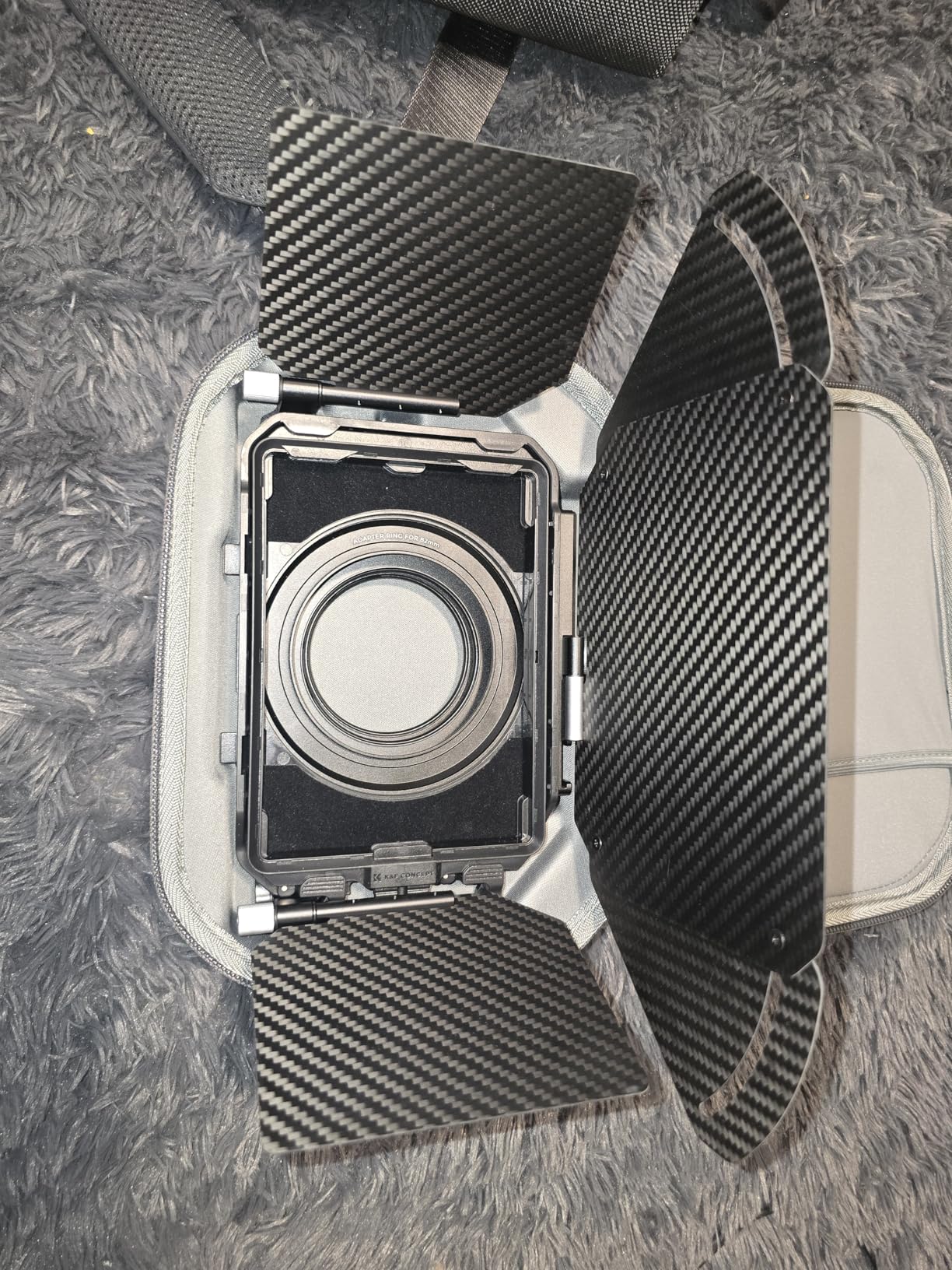 K&F CONCEPT Mini Matte Box, DSLR Camera Matte Box with Carbon Fiber Top Flag Side Wings Square Filters Trays, for 67/72/77/82/95mm Lenses, for 4x5.65 Square ND UV Filter/Circular Filter customer photo 2