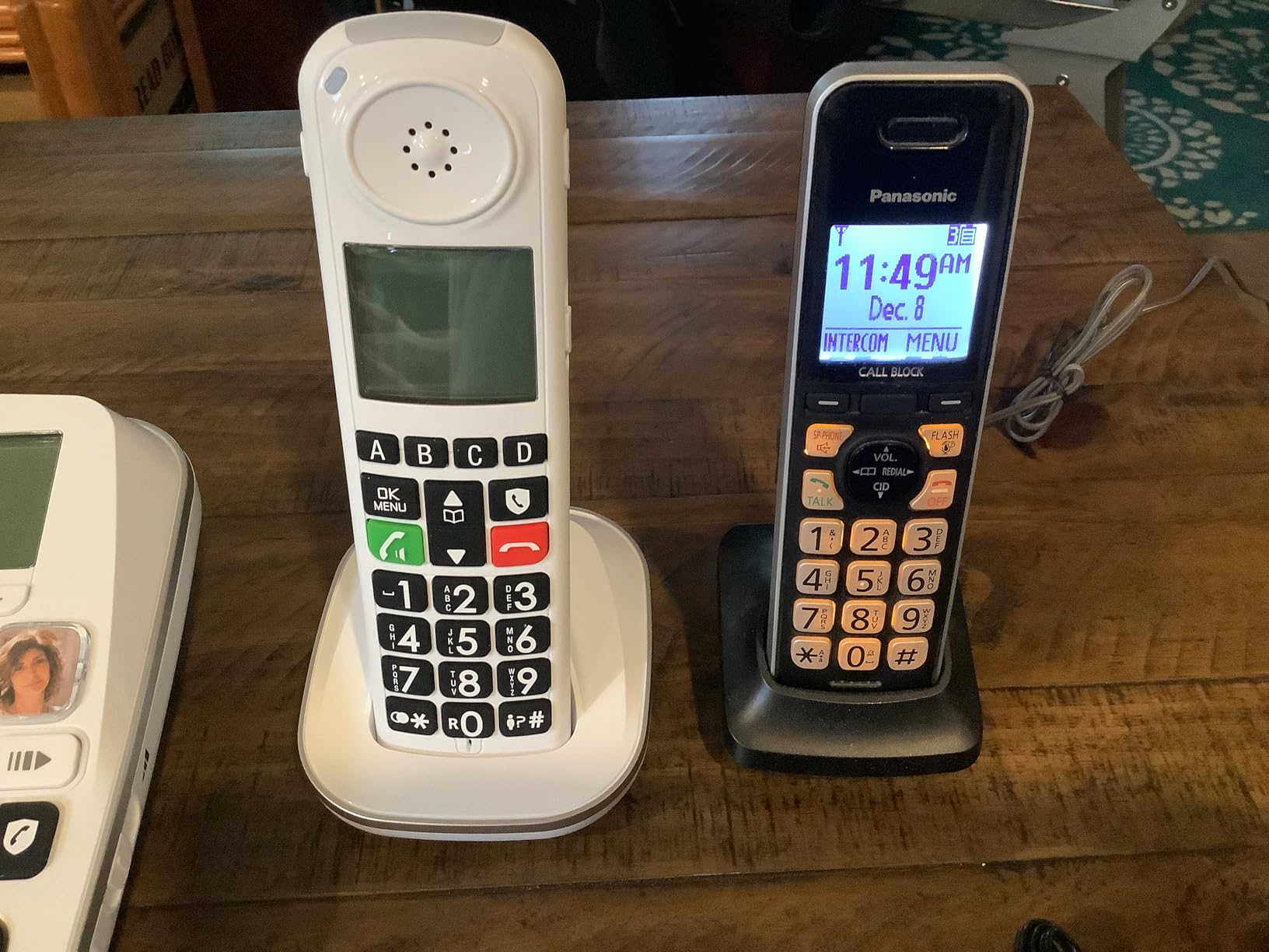 SWISSVOICE 3355 DECT 6.0 Corded Big Button Phone for Elderly with Answering Machine and Additional Cordless Handset - Loud Phones for Hard of Hearing - Hearing Aid Compatible Phones customer photo 1