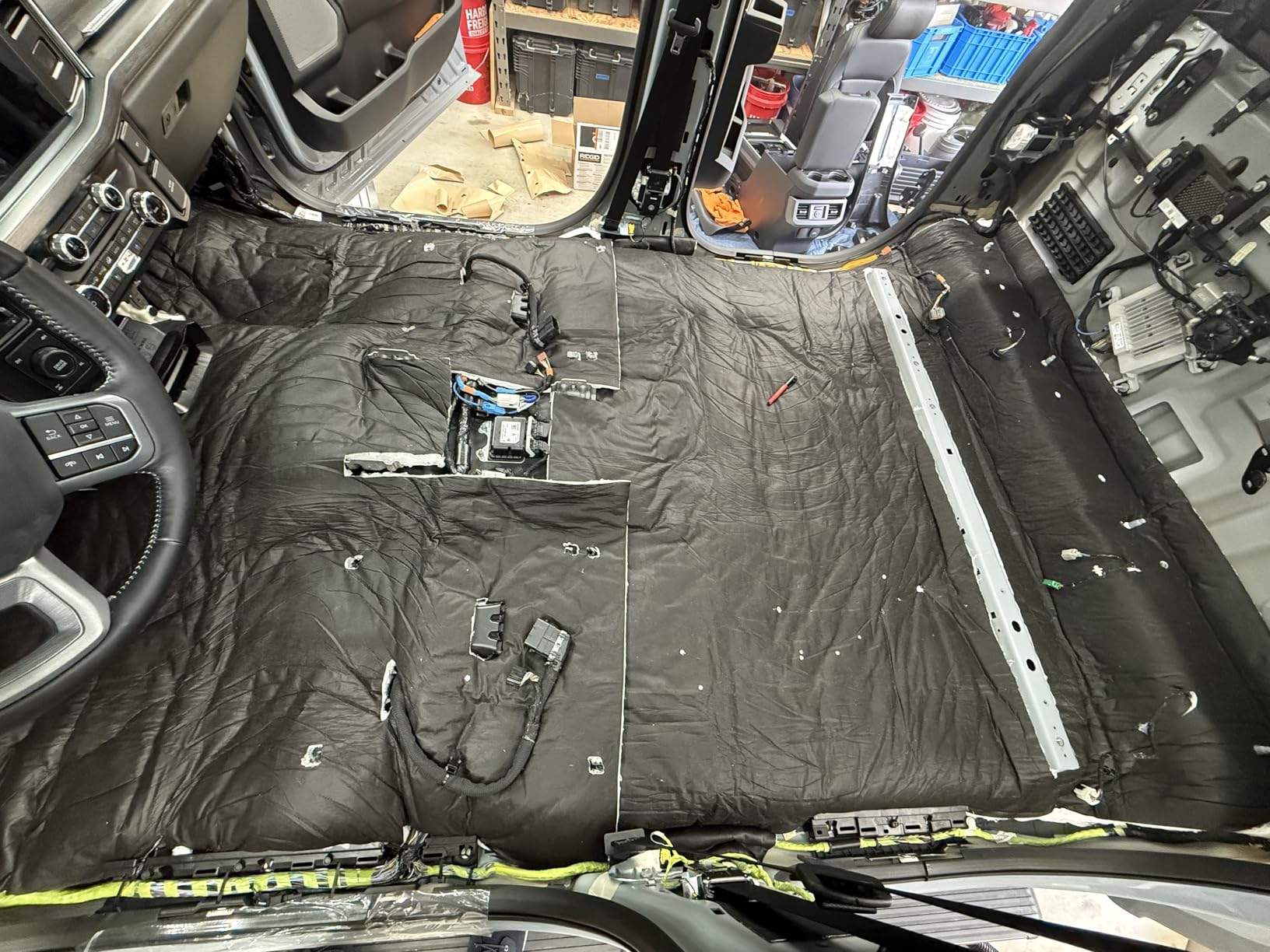 3M Thinsulate SM600L Automotive Camper Van Insulation 60 Inch x 240 Inch (5 Feet x 20 Feet) customer photo 2