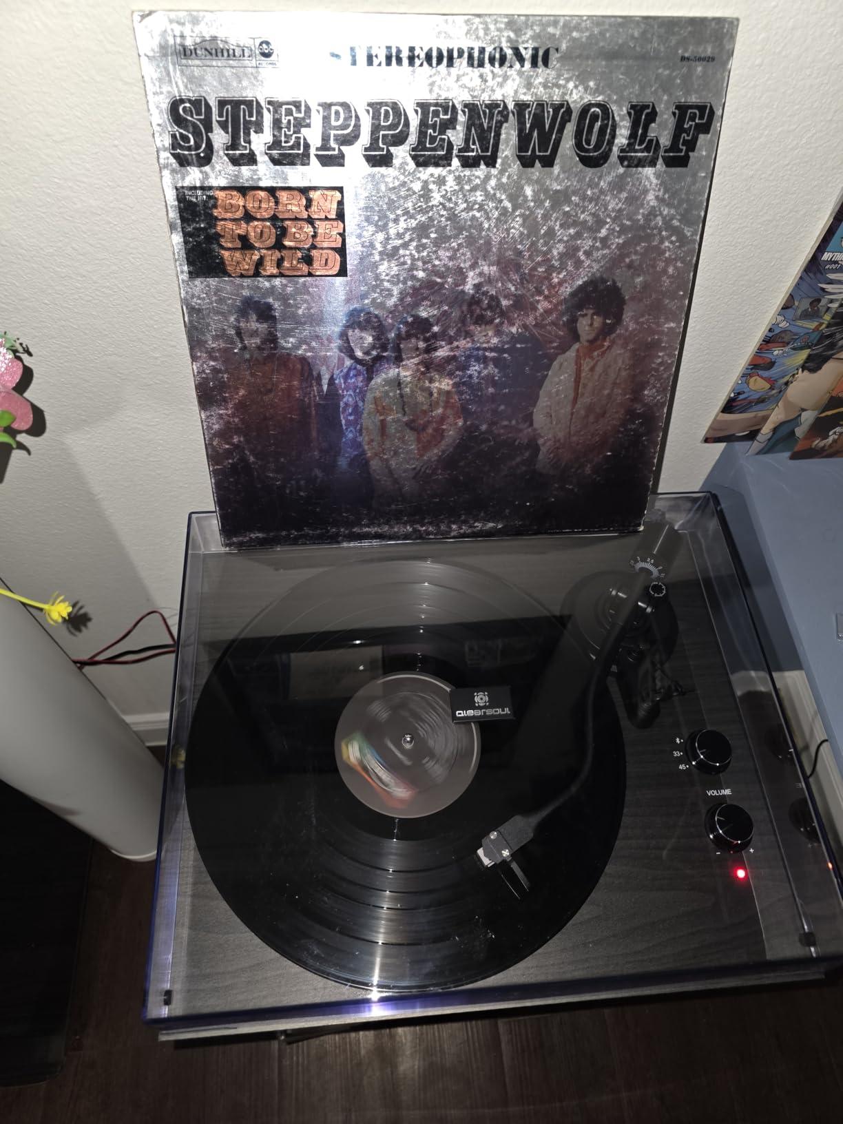 SoulBox S1 Vinyl Record Player with Stereo Speakers, Turntable with Built-in Preamp, S-Shaped Tonearm, 33/45 RPM - Walnut customer photo 1