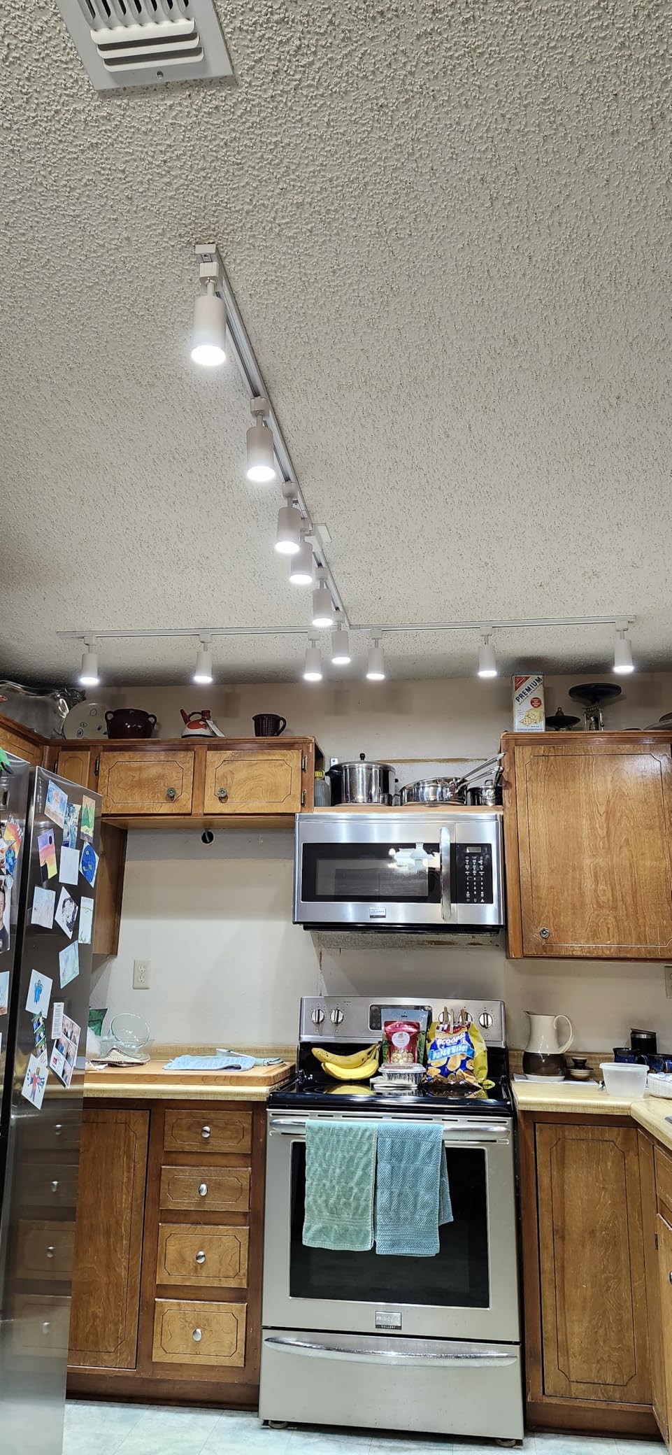 12 Lights LED Track Lighting Kit with 13FT H Track Lighting Rails & Floating Canopy Connector, GU10 Track Light Kit Modern Kitchen Track Lighting Fixtures Ceiling Spot Light, Black - No Bulbs customer photo 1