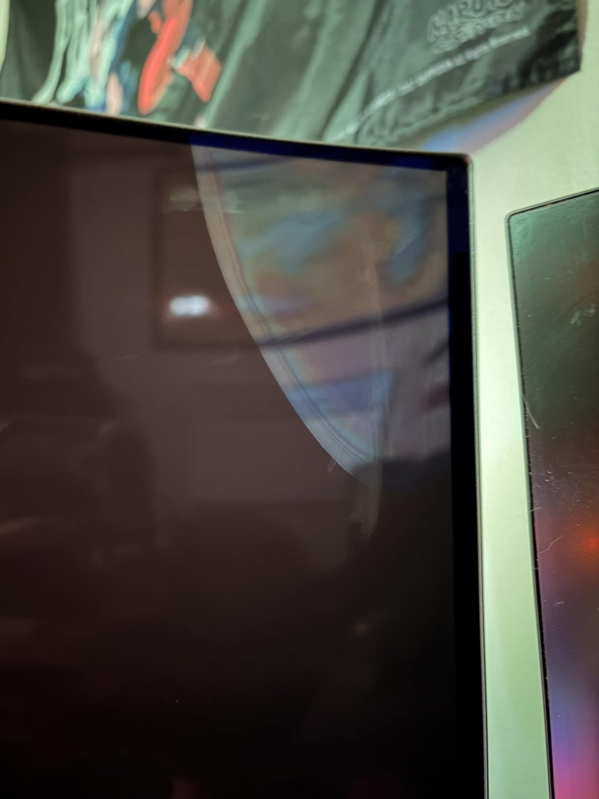 MSI MPG 321CURX QD-OLED 32-inch 3840 x 2160 (UHD) Computer Monitor, 240Hz, Adaptive-Sync, HDMI, DP Port, VESA Mountable, Tilt, Speaker, 0.03ms, Black customer photo 2