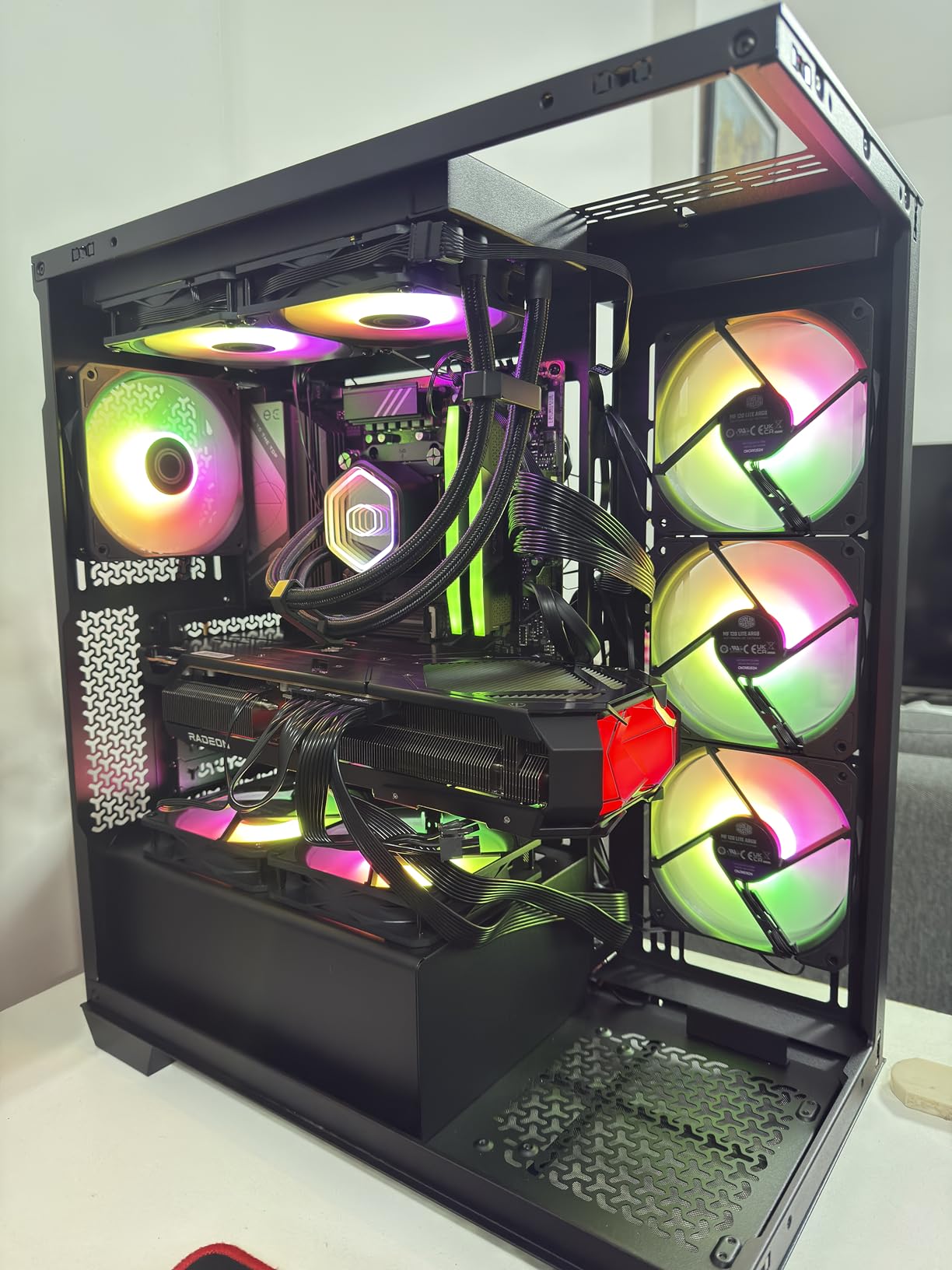 Cooler Master MF120 Lite 120mm PC Case Fan|Liquid Cooler|Air Cooler 3-Pack, 120mm aRGB Lighting, aRGB Splitter, Dynamic PWM 1,750 RPM, Air Balance Blades, Hybrid | PBT Frame customer photo 2