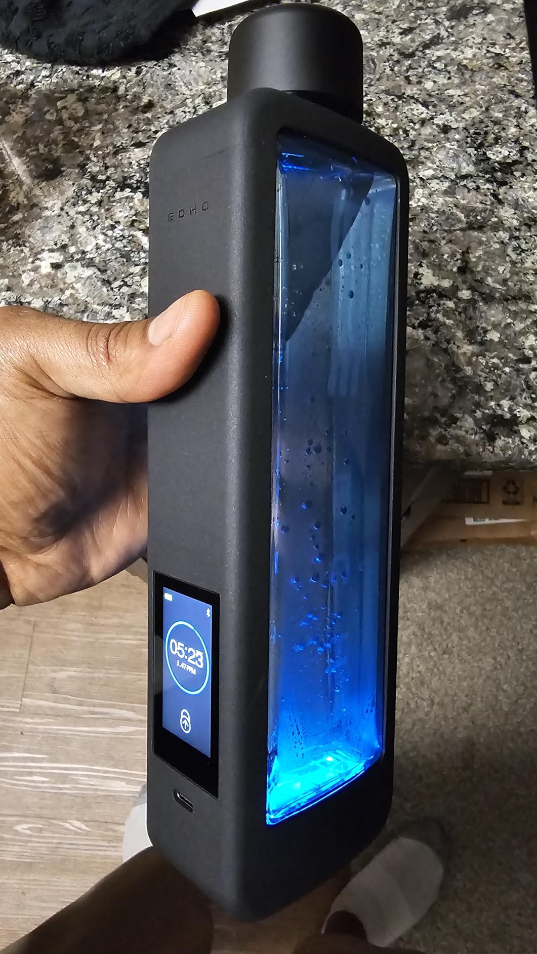 Echo Flask Hydrogen Water Bottle - Active Hydration Solution with Water Intake Tracking & LCD Touch Screen - Compact & Convenient - Transparent Hydrogen Flask customer photo 2