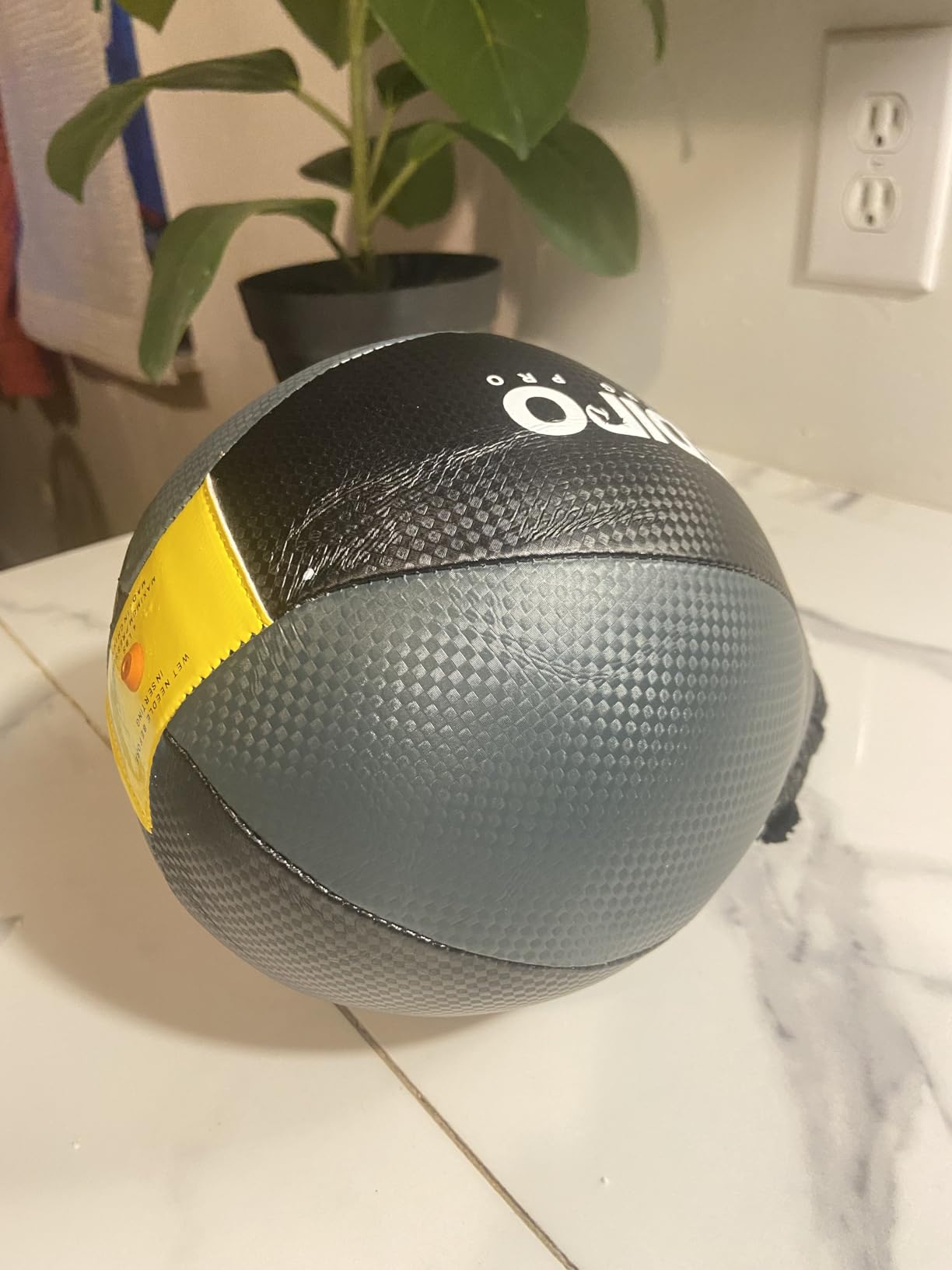 Boxing Speed Bag - PU Leather Speed Punching Ball for Boxing, MMA Training Speed Ball Reflex Ball customer photo 1