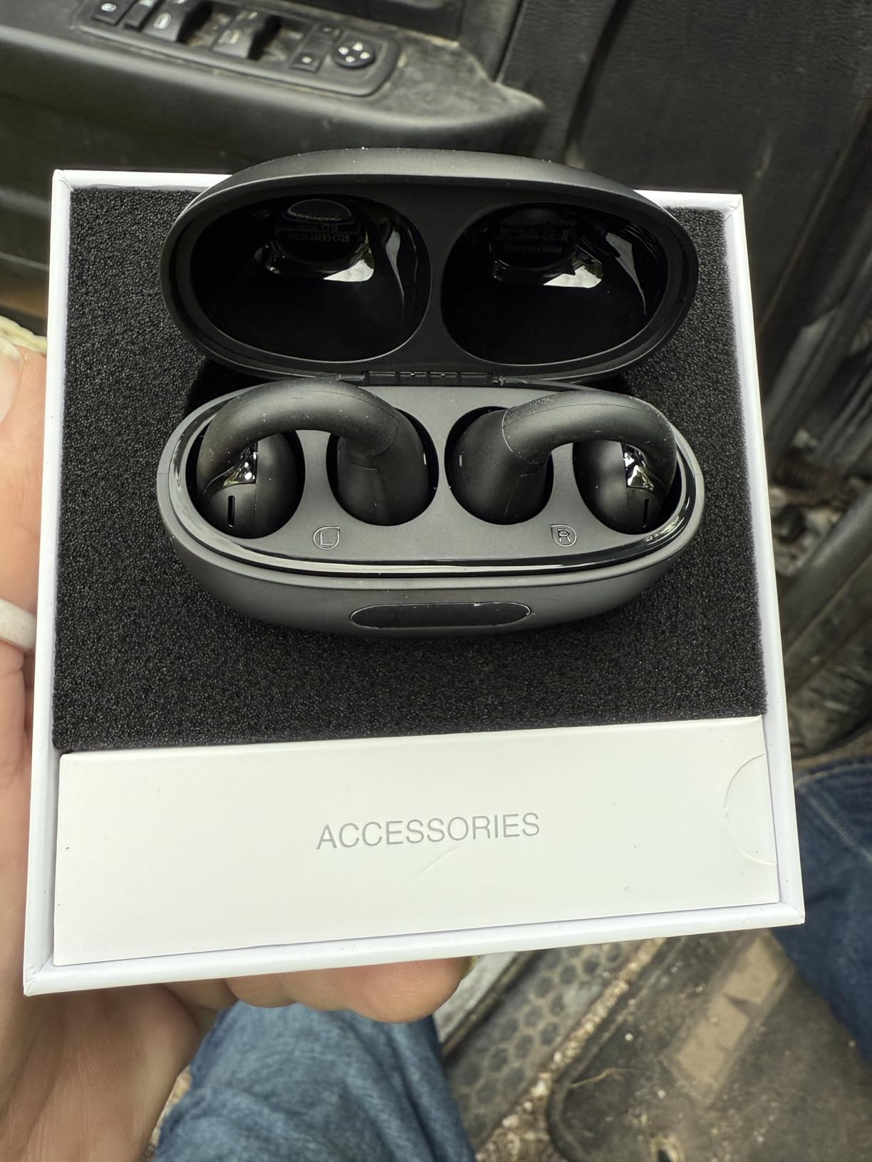 IAMJOY AI Language Translation Earbuds Real Time, Language Translator Earbuds Open Ear Clip-On Design, 163 Language & Accents Two-Way Translator Device with APP for Travel Learning Business, Black customer photo 2