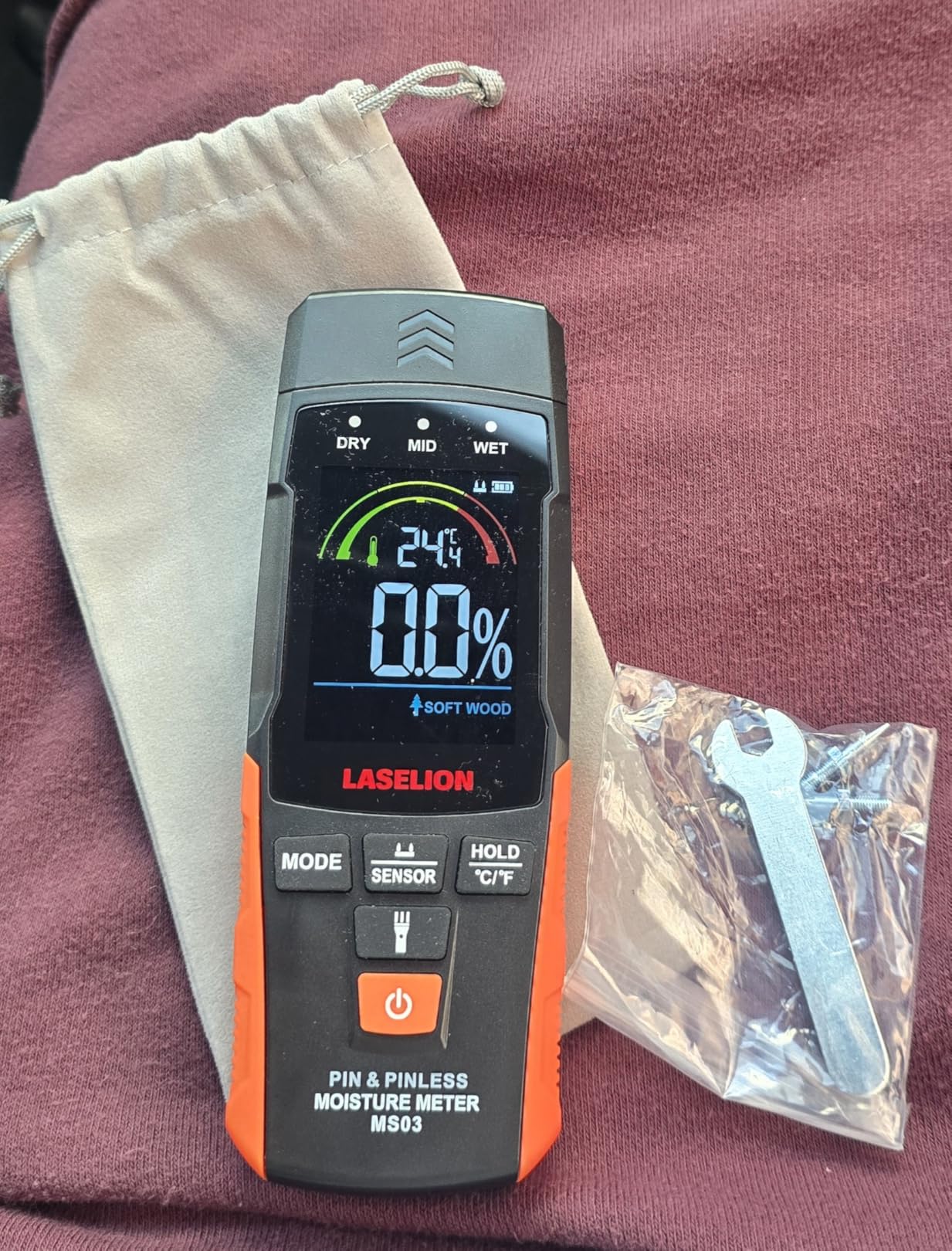 2-in-1 Pin & Pinless Moisture Meter MS03 - Accurate Moisture Detection for Wood, Concrete, Drywall, and More - LCD Display with Hold Function, Flashlight, and Auto Power Off customer photo 2