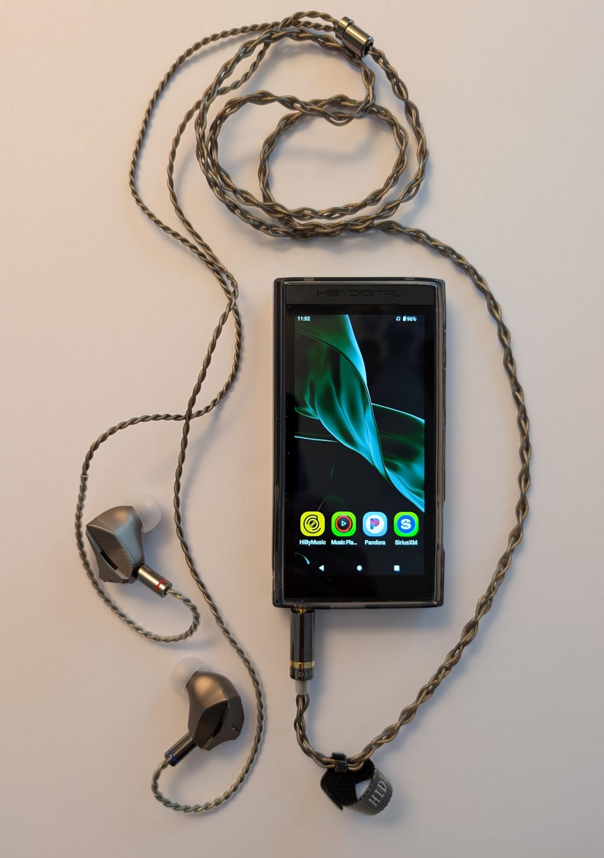 HiBy Digital M300 Android MP3 Player with Bluetooth and WiFi Streaming Player Android 13 Snapdragon 665 HiFi Audio (PCM/DSD) FM Radio Speaker Touchscreen 128GB + 2TB Expandable Storage customer photo 1