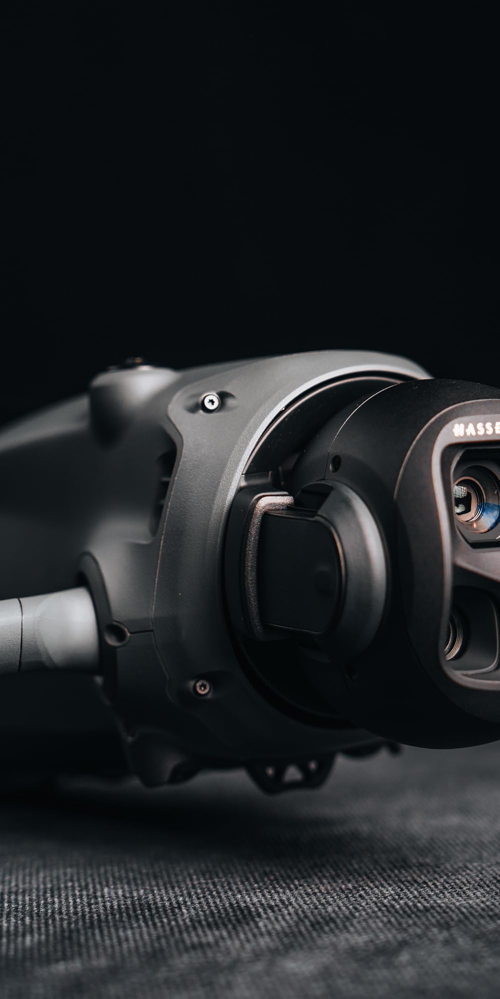 DJI Mavic 4 Pro Fly More Combo with DJI RC 2, Flagship Tri-Camera Drone with 100MP 4/3 CMOS Hasselblad Camera, 30km/18.6mi Video Transmission, 51-Min Max Flight Time, Charging Hub, and More customer photo 2