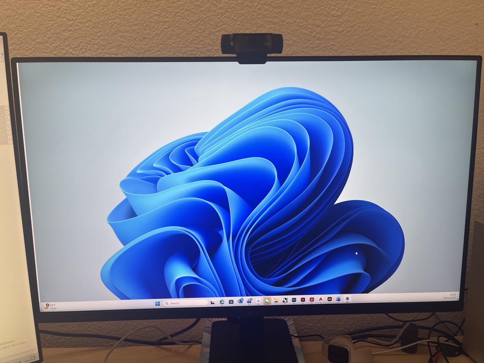 LG 32U631A-B 32-inch QHD (2560 x 1440) IPS Computer Monitor, 100Hz, 5ms, HDR10, Reader Mode, Flicker Safe, HDMI, USB Type-C 15W PD, Black customer photo 1